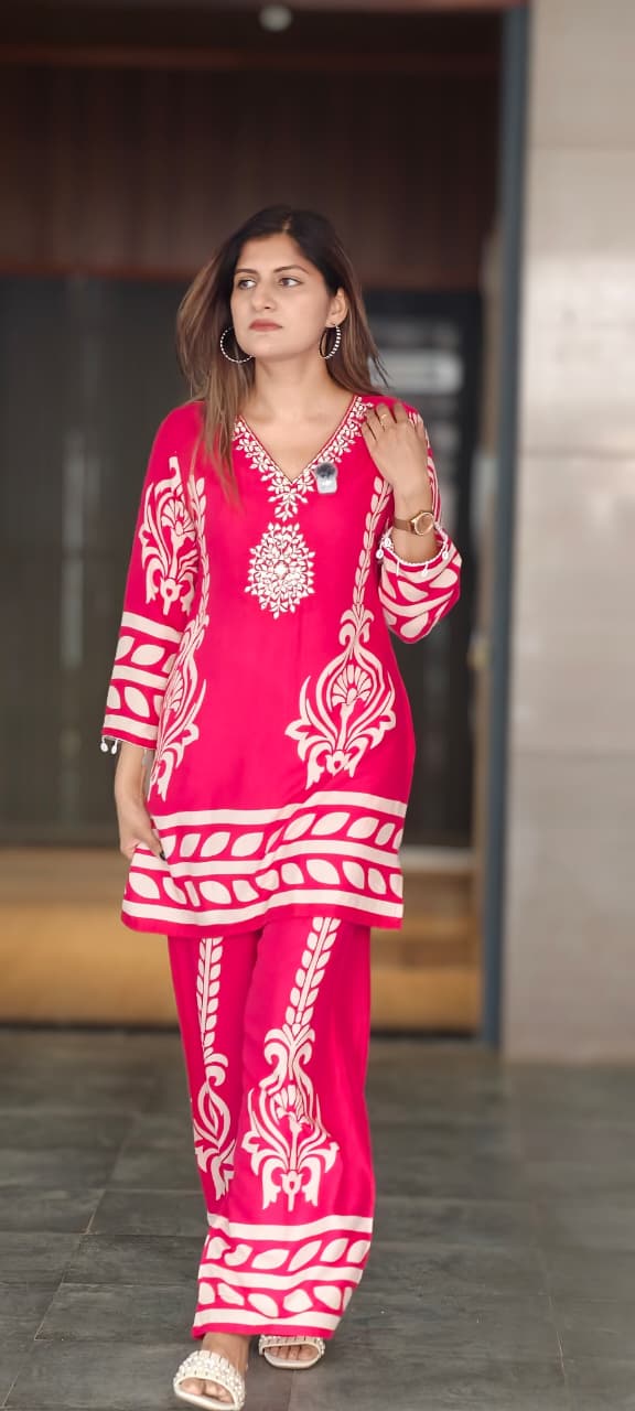 Chevron Printed Mirror Thread Embroidered Neckline Casual Wear Co-Ord Set- 15355