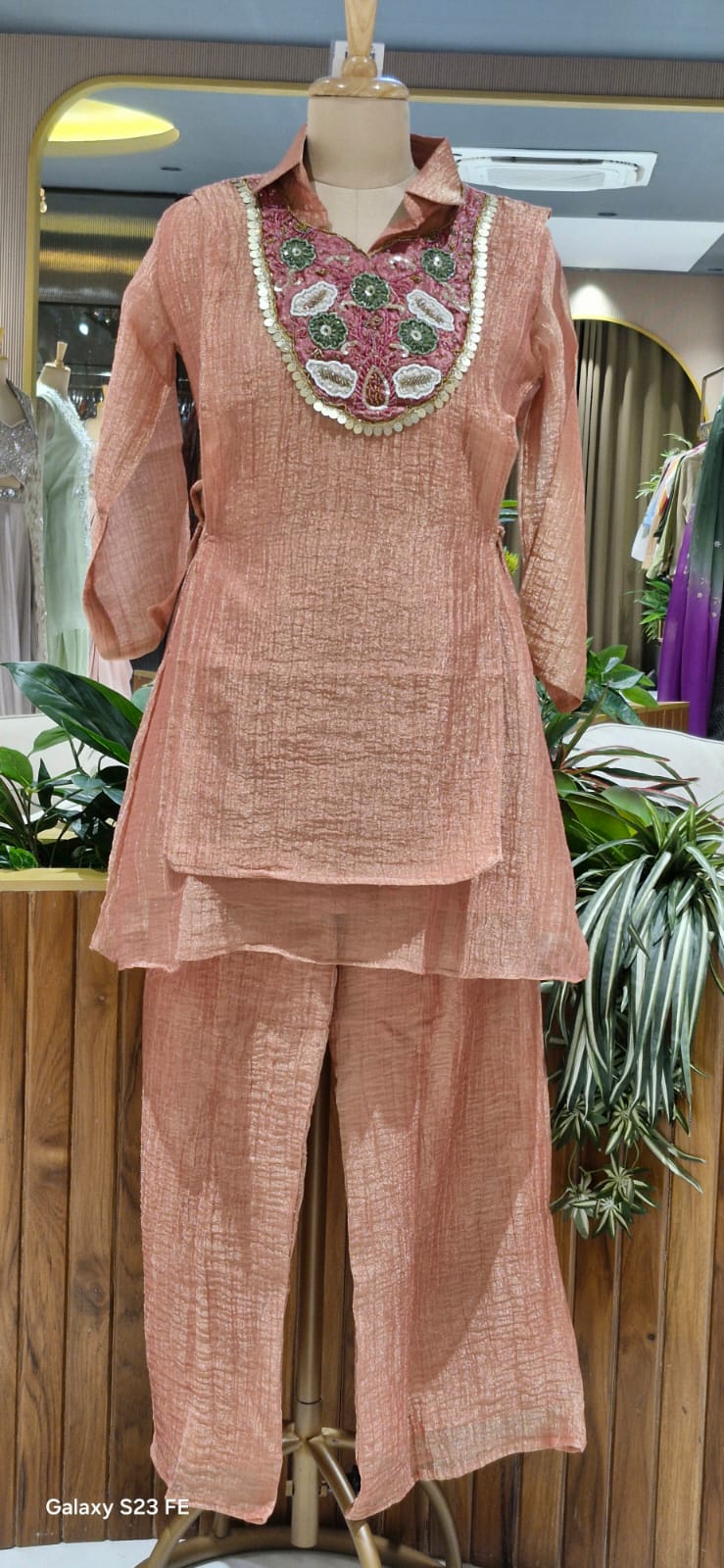 Beautiful Floral Higlights Yoke Double Layered Crush Tissue Co-Ord Set- 15514