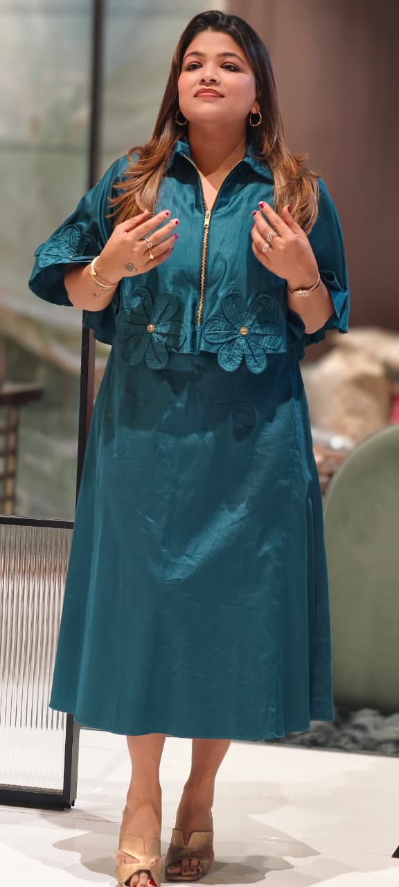 Glaze Cotton Western Style Classy Look Floral Cut-Work Stunning Chain Accent Frock- 15396