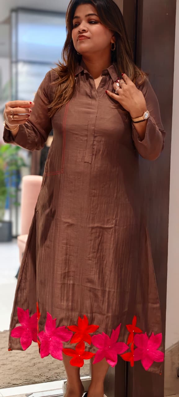 Floral Applique Cut-Work Stylish Collar Mul-Chanderi Frock- 15645 (Slightly Lean Fit)