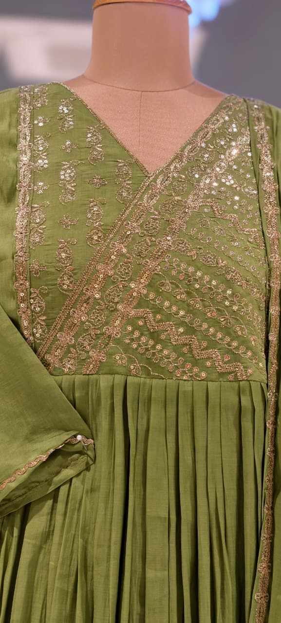 Intricate Zardosi Angrakha Look Yoke A-Line Surat Mul-Chanderi Full Suit Set With Dupatta- 15723