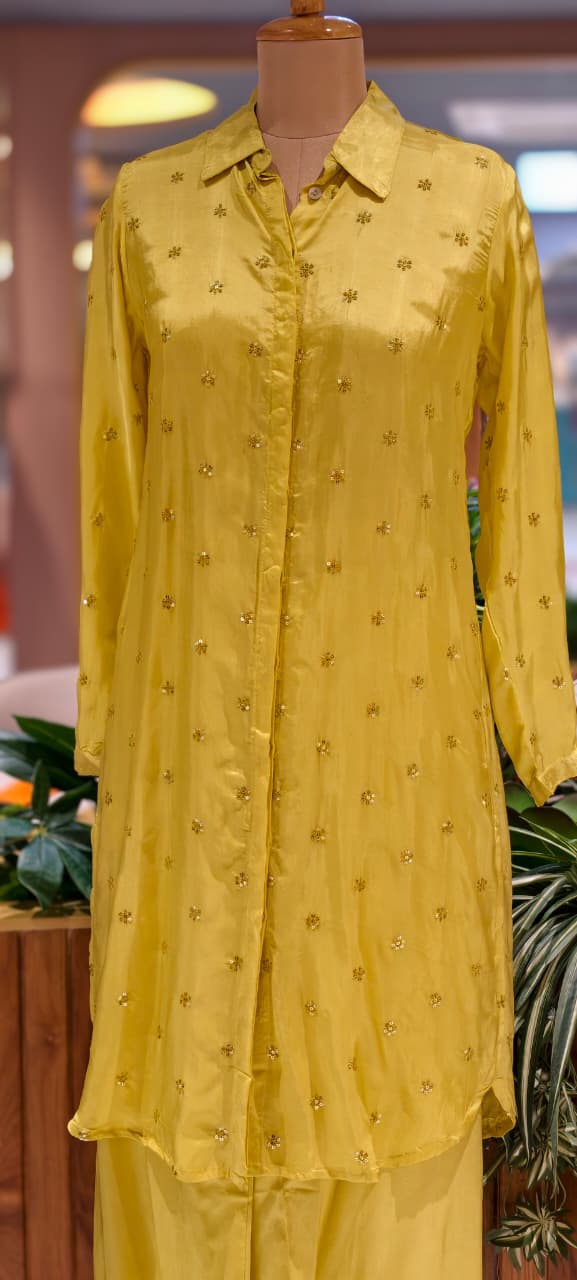 Contemporary Embroidered Muslin Fabric Co-Ord Set – Stylish Long Kurta with Comfortable Wide-Leg Pants- 15817