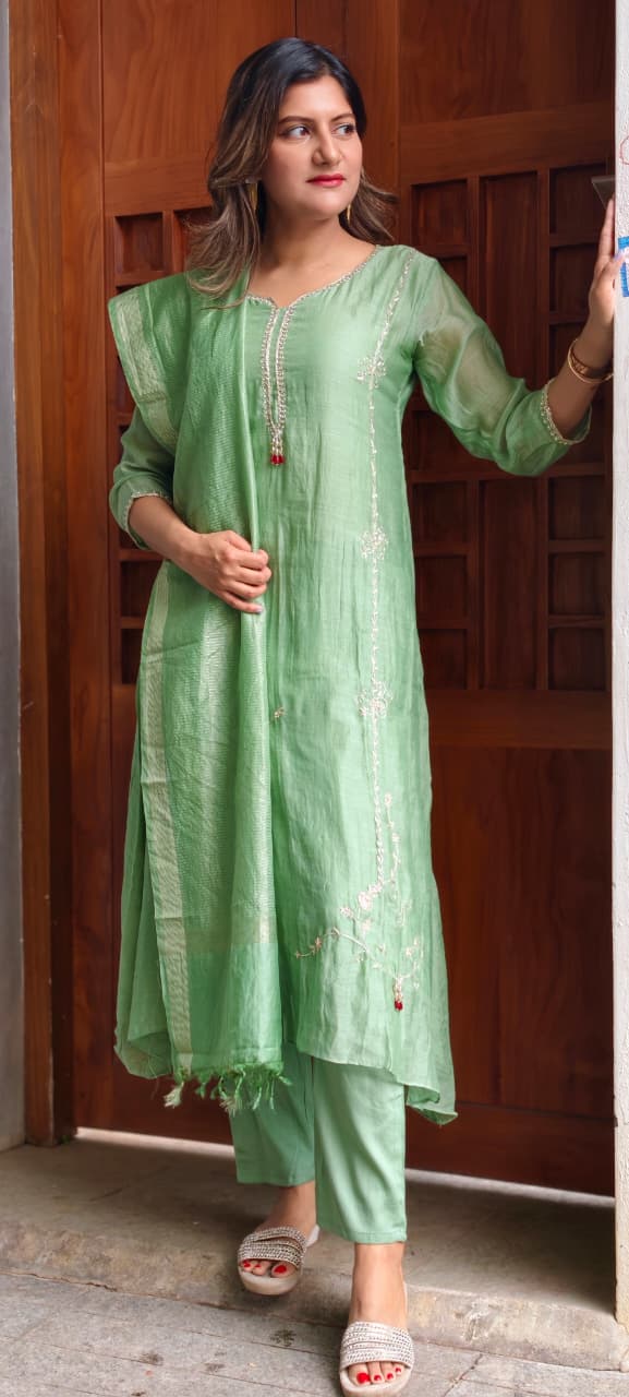 Minimal Rich Intricate Embroidered Tassel Highlights Premium Mul-Chanderi A-Line Full Suit Set With Dupatta- 15941