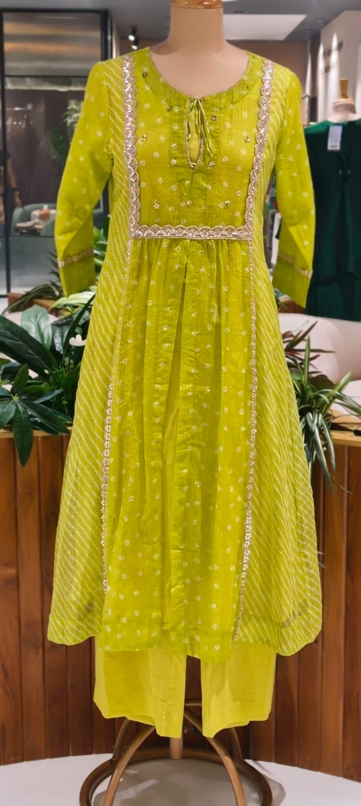 Parrot Inspired Shade Shimmer Border Highlights Leher Panel Checks Kora Cotton A-line Full Suit Set With Dupatta- 15986