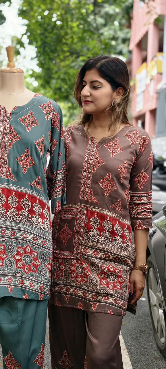 Rich Kalamkari With Assymmetrical Prints Multi Shades Slub Cotton Co-Ord Set- 15808