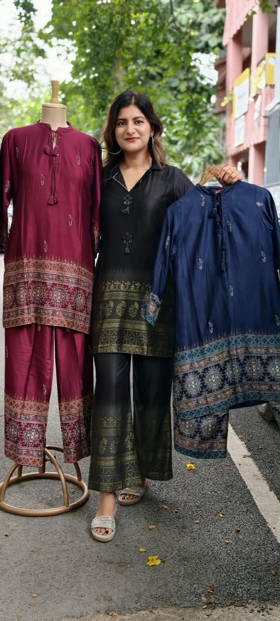 Traditional Ajrakh Prints Tassel Accented Neckline Slub Cotton Co-Ord Set- 15963