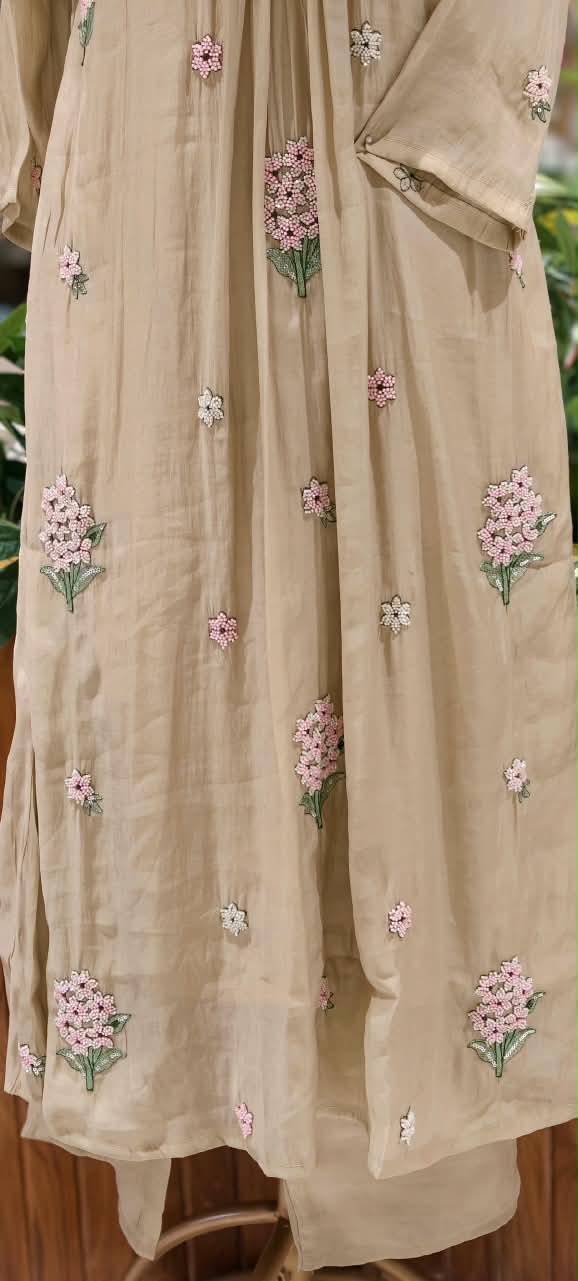 Very Suttle Cute Floral Cut-Dana Embroideries Pleated A-Line Surat Mul-Chanderi Full Suit Set With Dupatta- 16037