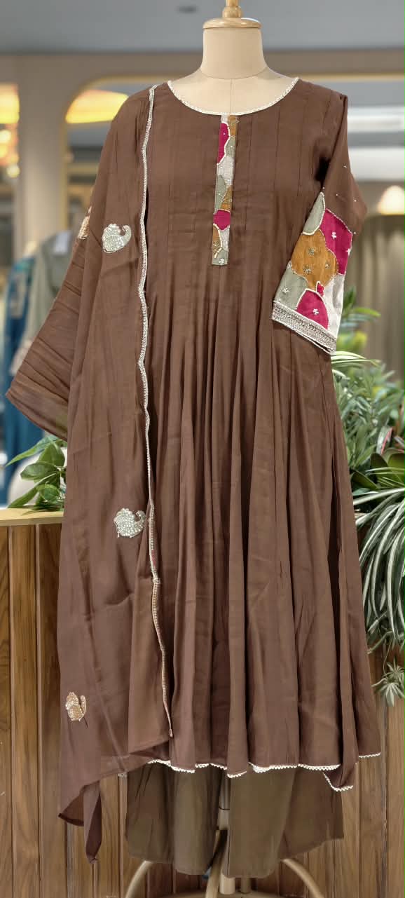 Vibrant Minimal Highlights Embroidered Banarasi Mul-Chanderi A-Line Full Suit Set With Dupatta- 16240