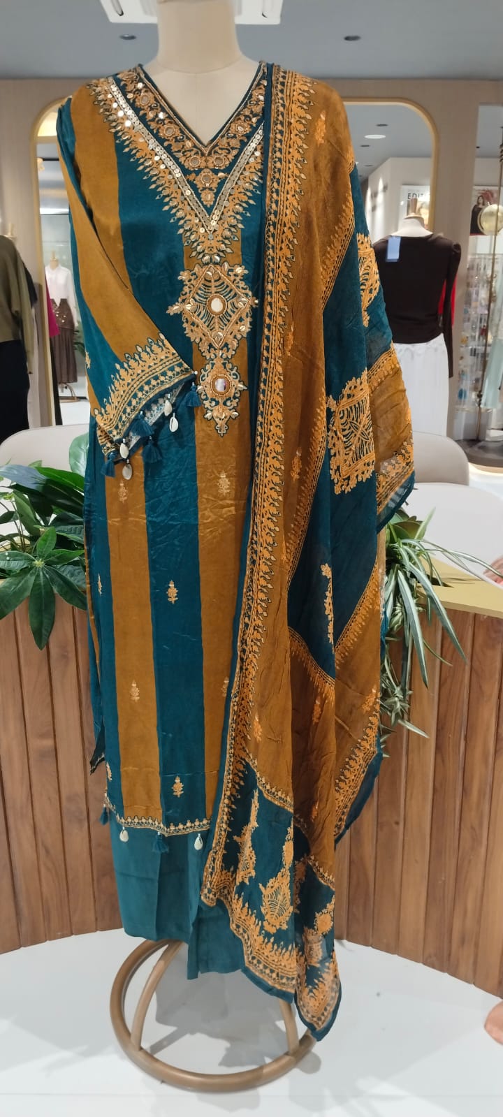 Pakistani Style Striped Elegance Dual Color Combination Crepe Full Suit Set With Dupatta- 16272