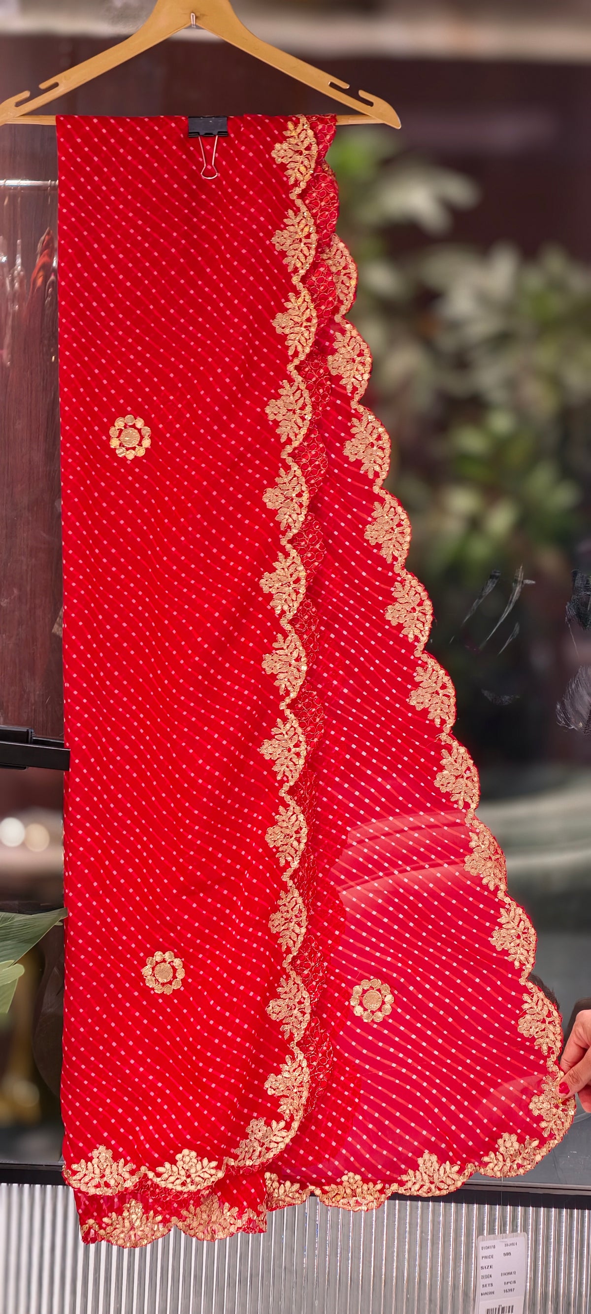 Leheriya Bandhani Dupatta with Gold Cutwork Lace Border- 16397