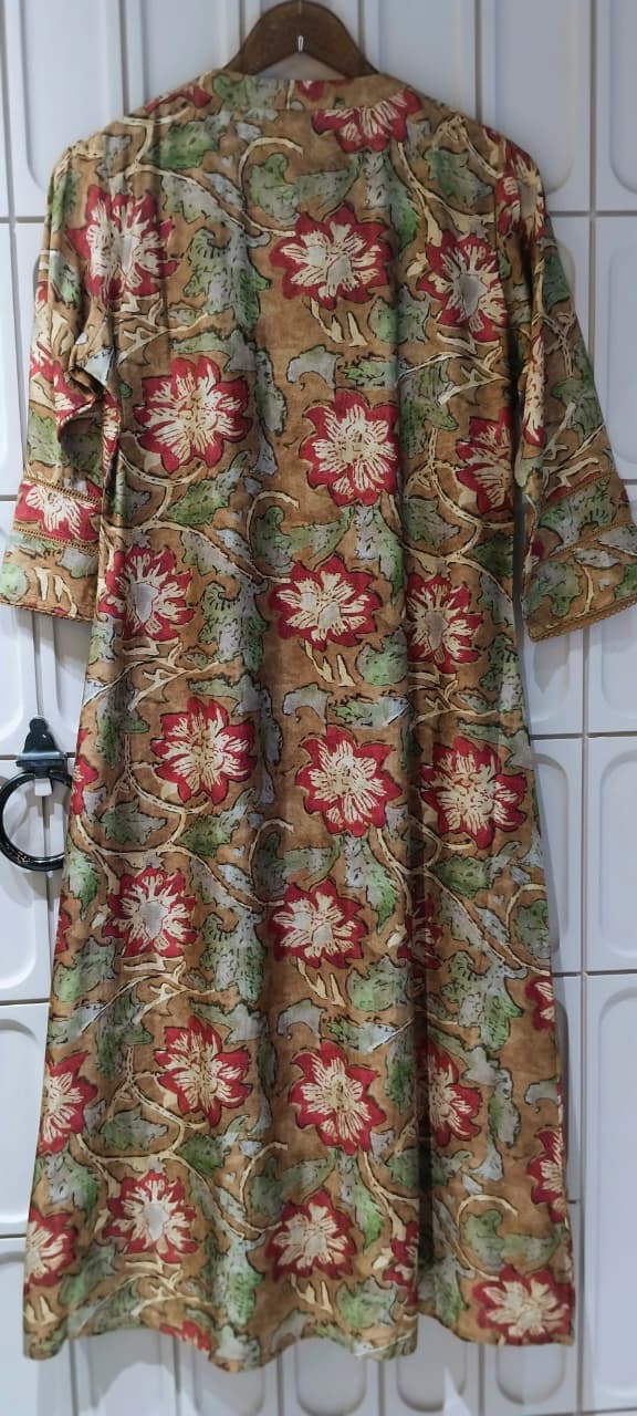 Earth Boota & Floral Jaal Pen-Kalamkari Style Kurti- 16385