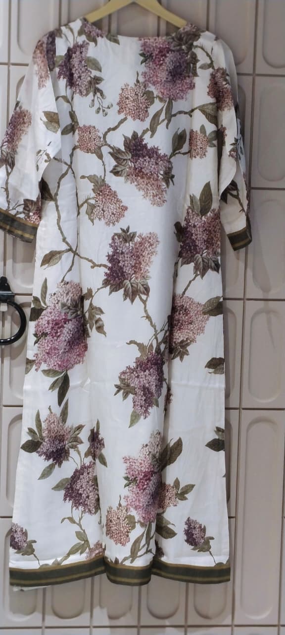 White Hydrangea Floral Print Round Neck Kurti with Tassels- 16470