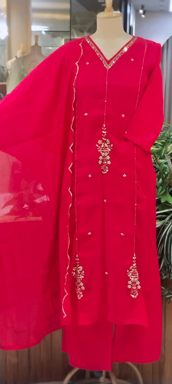Elegant Beaded Subtle Embroidery Work Surat Mul-Chanderi Straight Full Suit Set With Dupatta- 16370