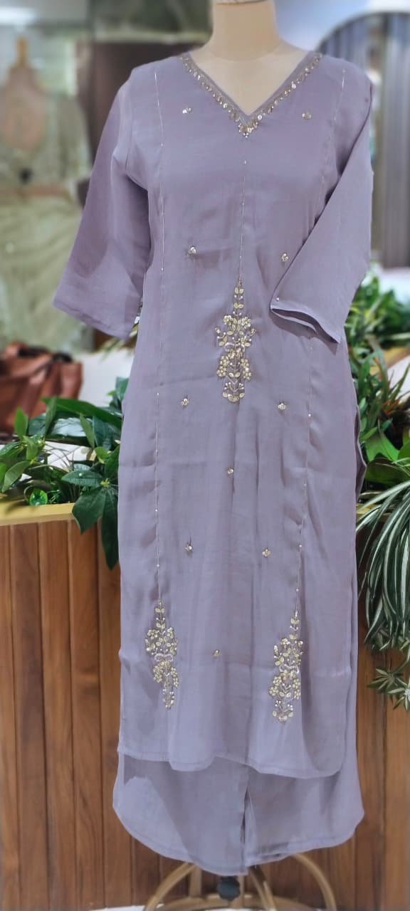 Elegant Beaded Subtle Embroidery Work Surat Mul-Chanderi Straight Full Suit Set With Dupatta- 16370