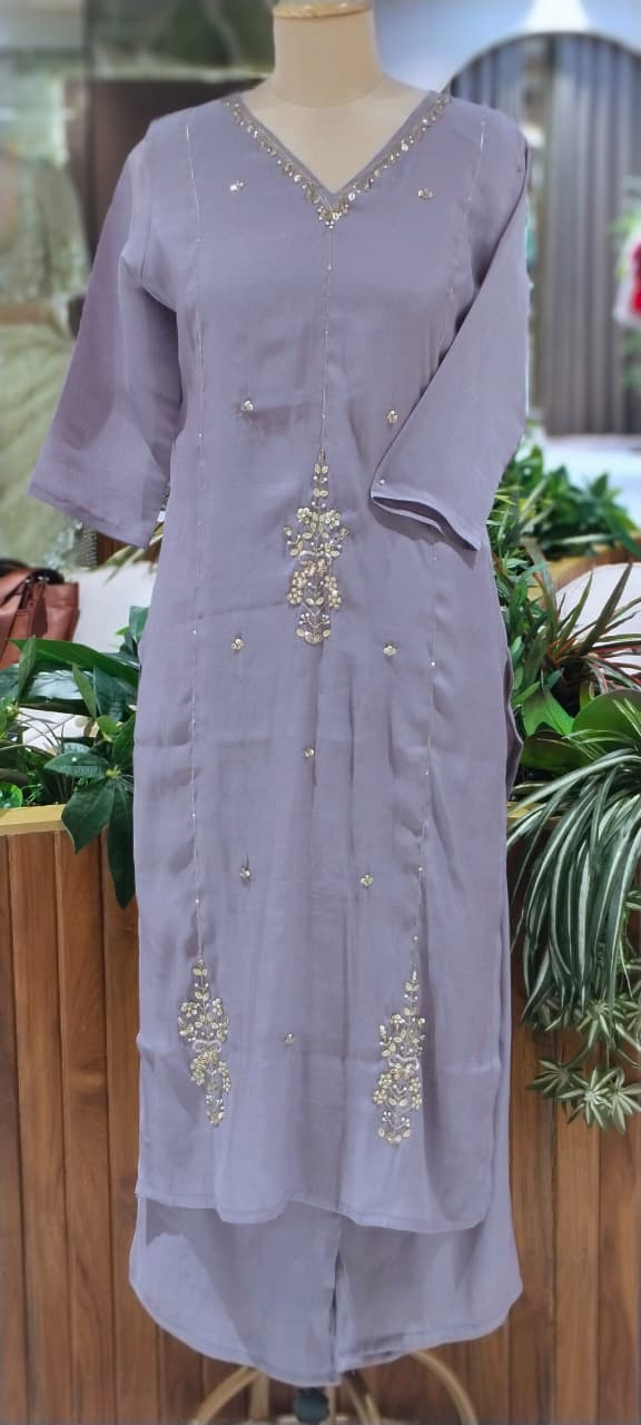 Elegant Beaded Subtle Embroidery Work Surat Mul-Chanderi Straight Full Suit Set With Dupatta- 16370