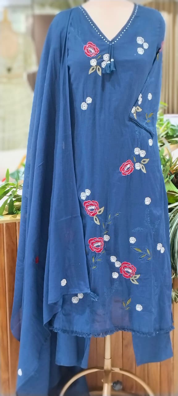 Floral Embroidery Side Slitted V-Neck Full Suit Set with Tassel Detailing & Matching Dupatta- 16522