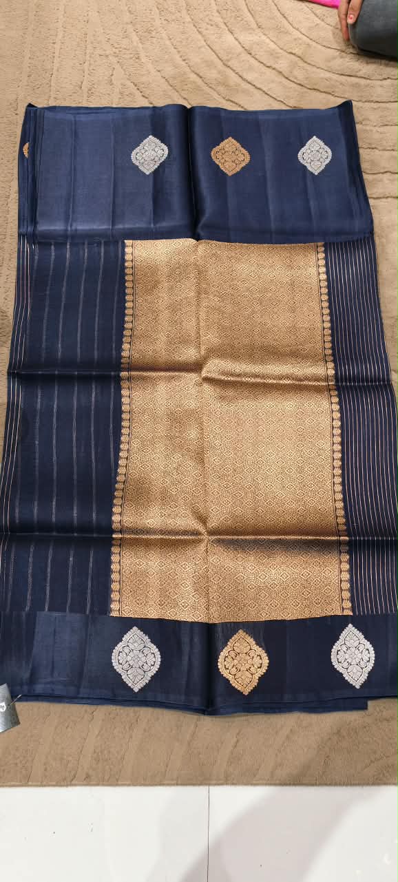 Classic Kora Handloom Banarasi Saree with Fine Zari Stripes and Rich Woven Pallu- 16550
