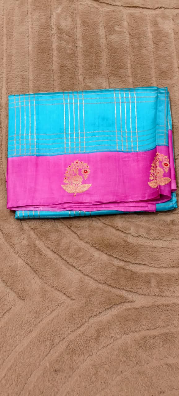 Banarasi Handloom Raw Silk Saree Featuring Gold Zari Motifs With Unstitched Blouse- 16551