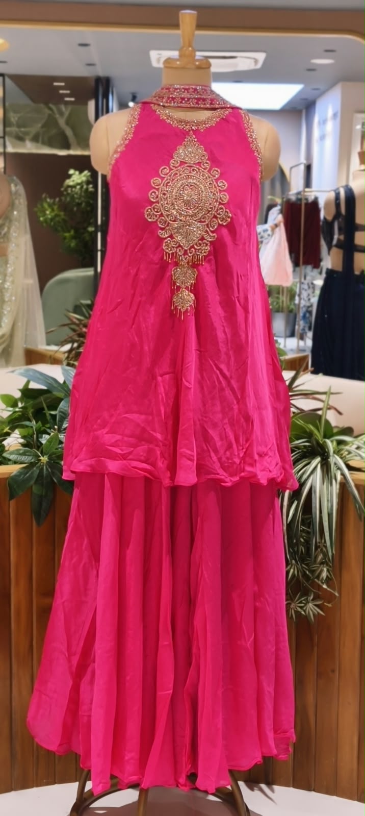 Fine Metallic Thread Embroidery Central Medallion Motif Sleeveless Chinon Indo-Wear Kurta With Matching Flared Bottom & Chowker Dupatta- 16635
