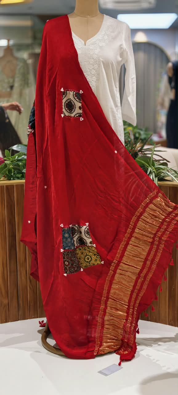 Kalamkari Artistic Traditional Motif With Golden Zari Touch Bordered Dupatta- 16656