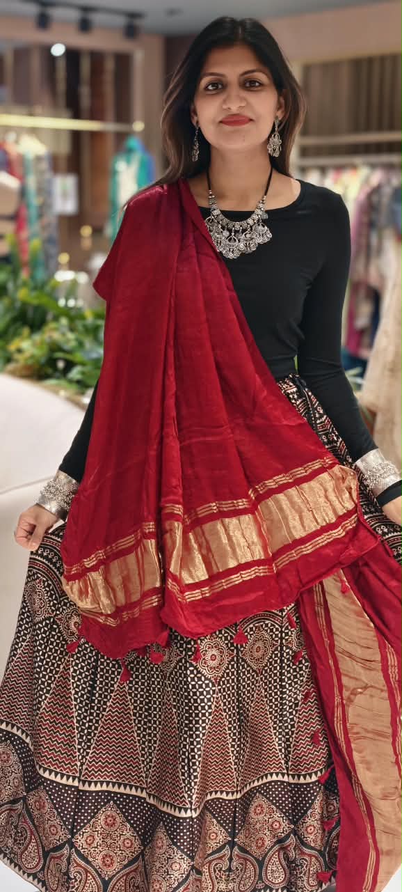 Traditional Festive Zari Woven Border Dupatta with Tassels- 16658