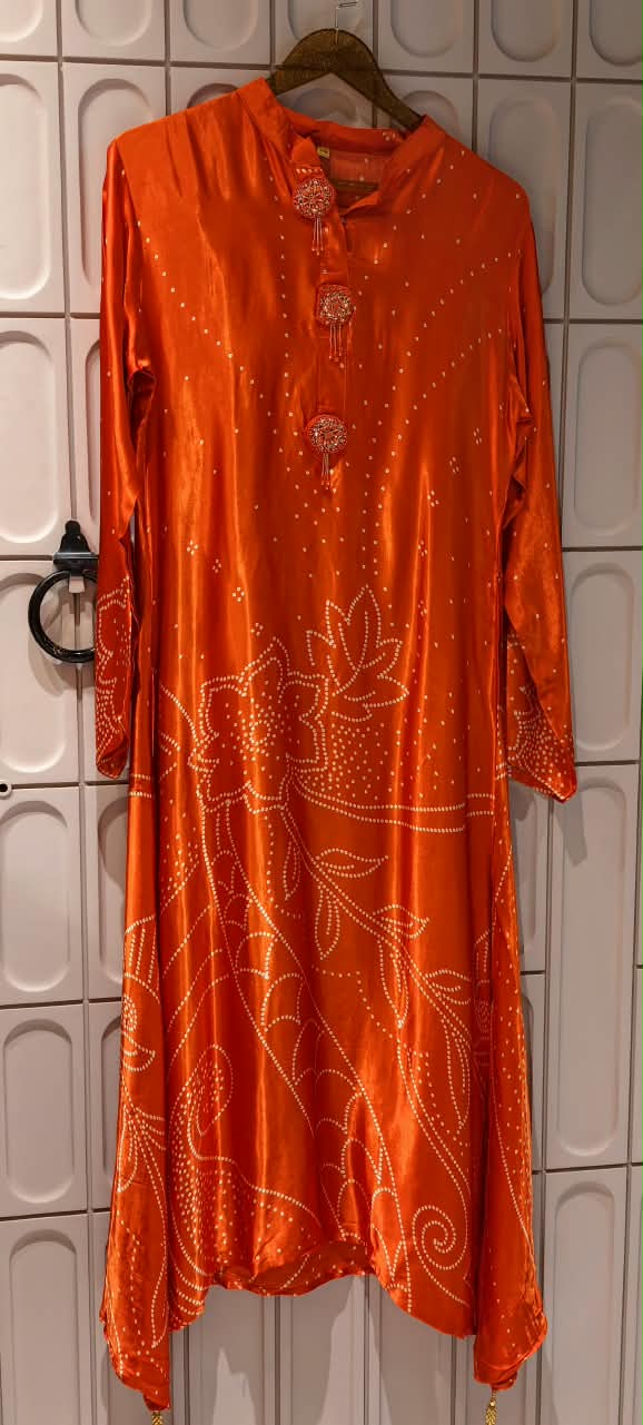 Bandhani Print High-Low Buttoned Accent Flowy Gajji Silk Kurta Pant Set- 16632