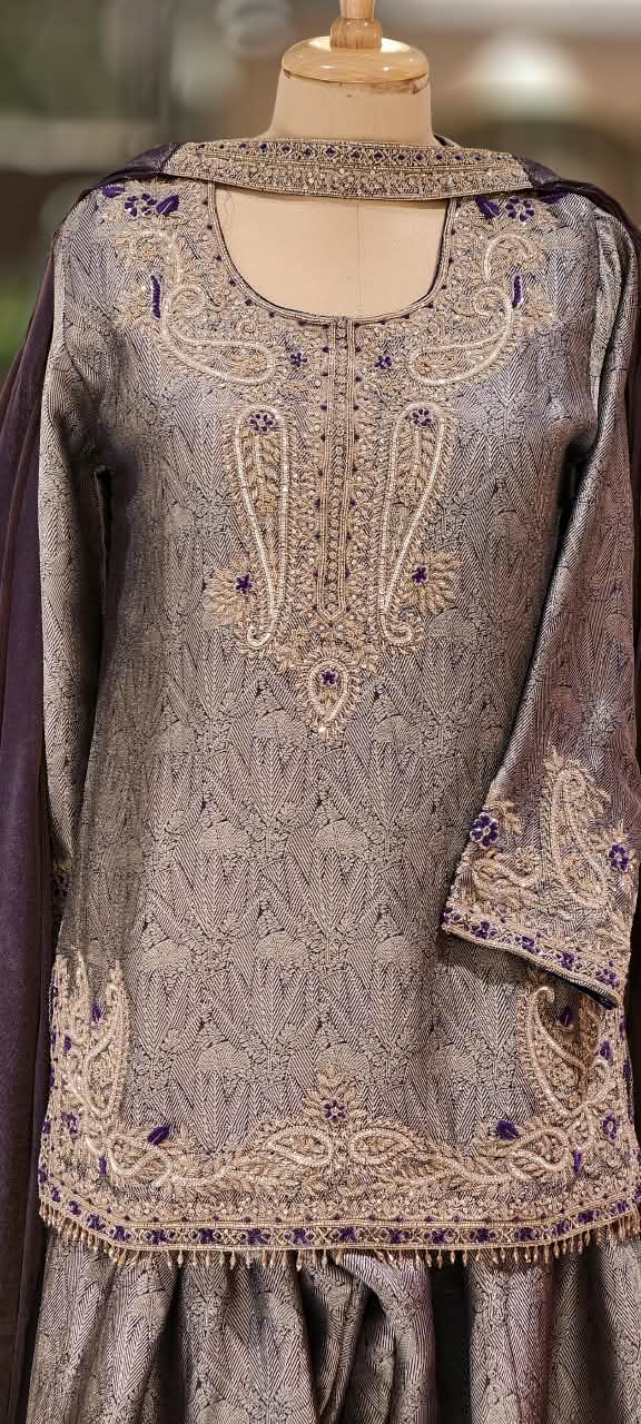 Weavin Banarasi Kurta With Farshi Bottom Set with Intricate Zari Embroidery & Elegant Paisley Border Work- 16963