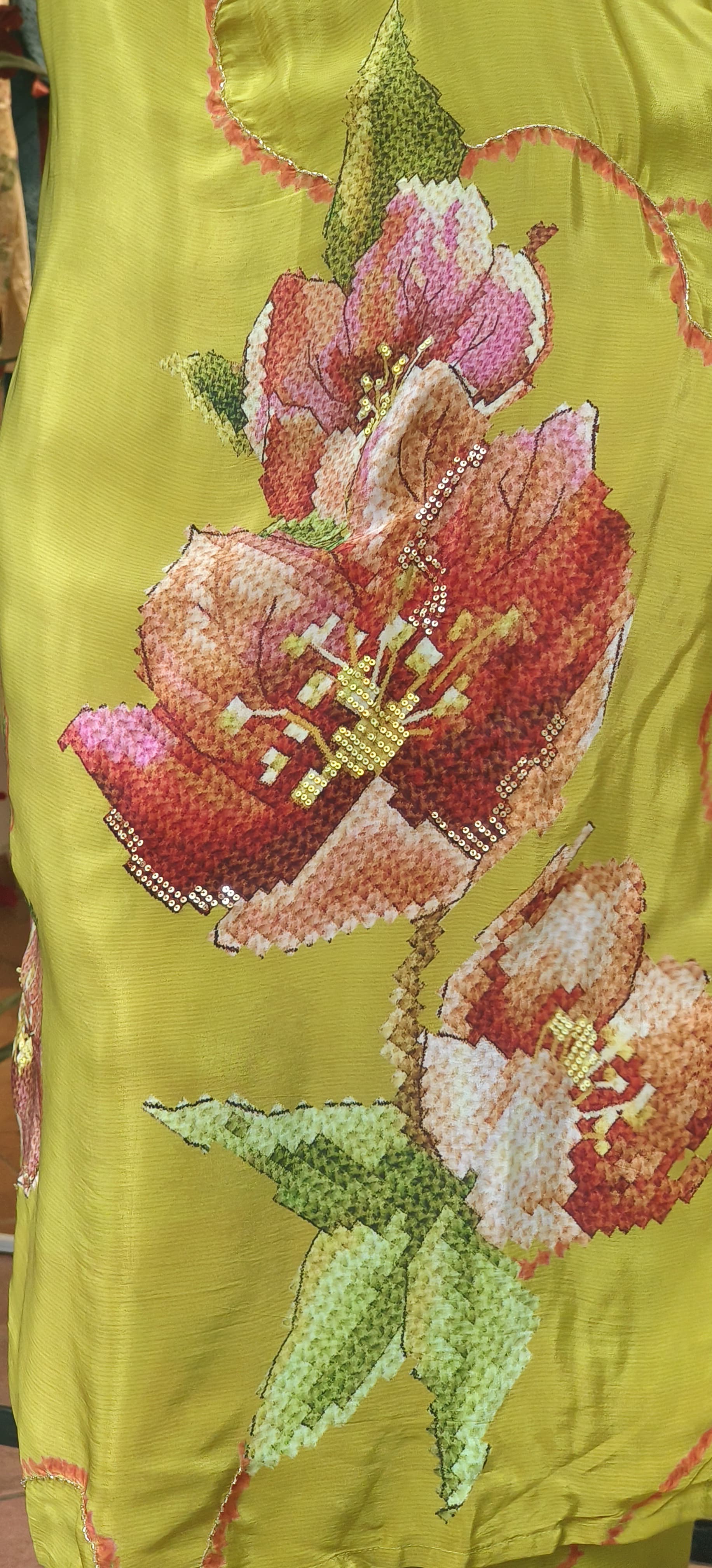 Floral printed Crape V-neck kurta pant set of-2 DRY WASH-0