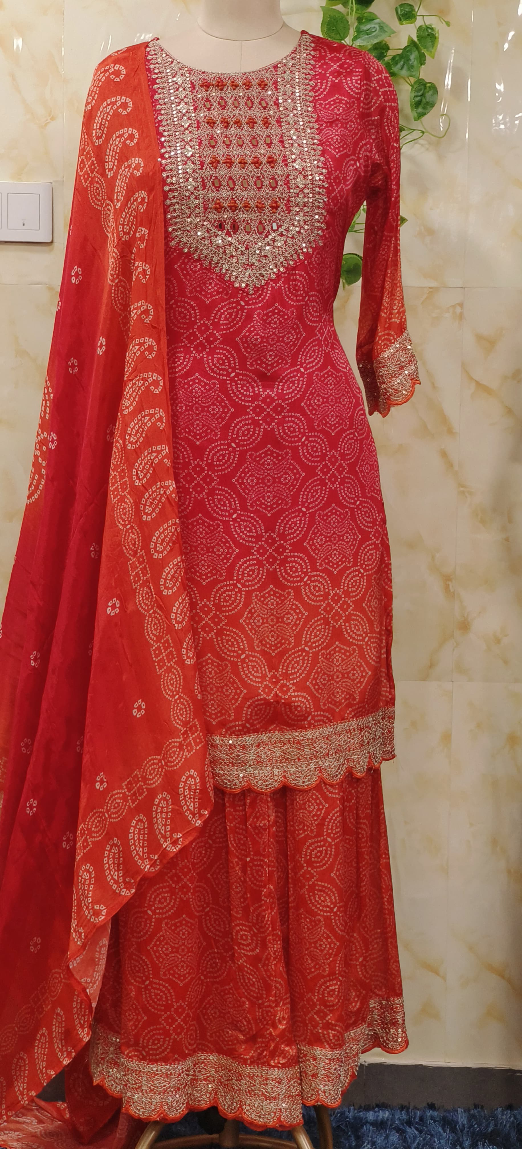 Chinon Bandhani Print Tara Zari Thread Embroidered Full Set-07176