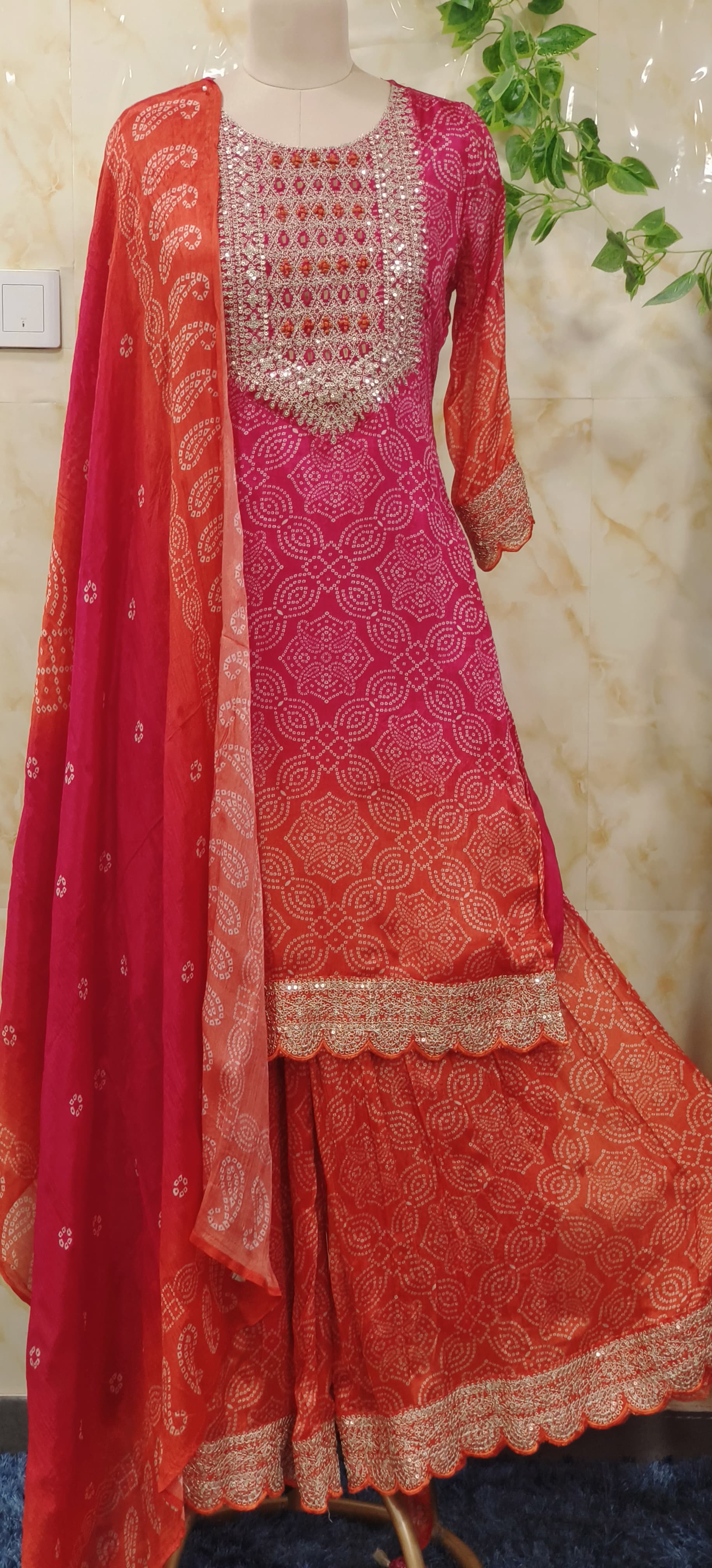 Chinon Bandhani Print Tara Zari Thread Embroidered Full Set-07176