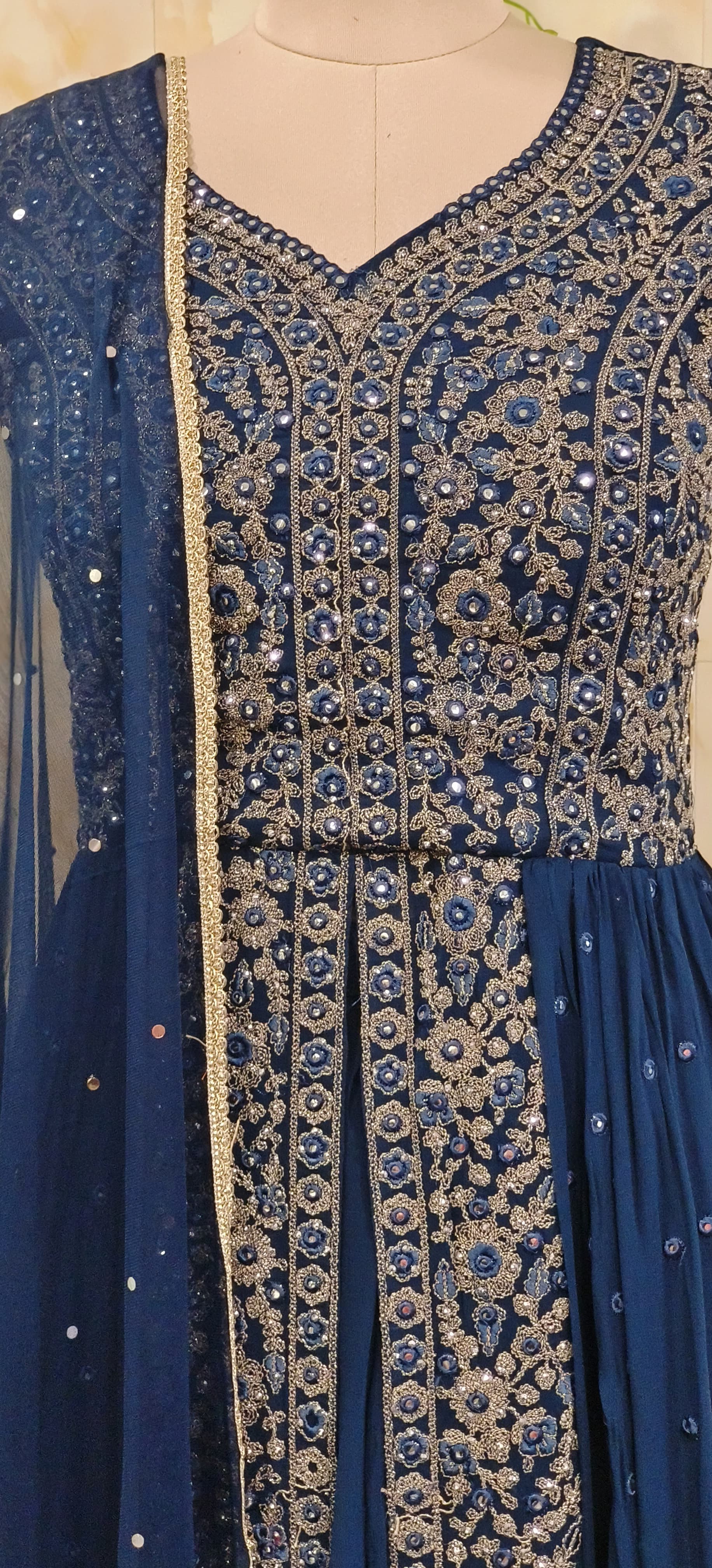 Sleeveless Partywear Georgette Embroidered Kurta Loose Pant with Dupatta