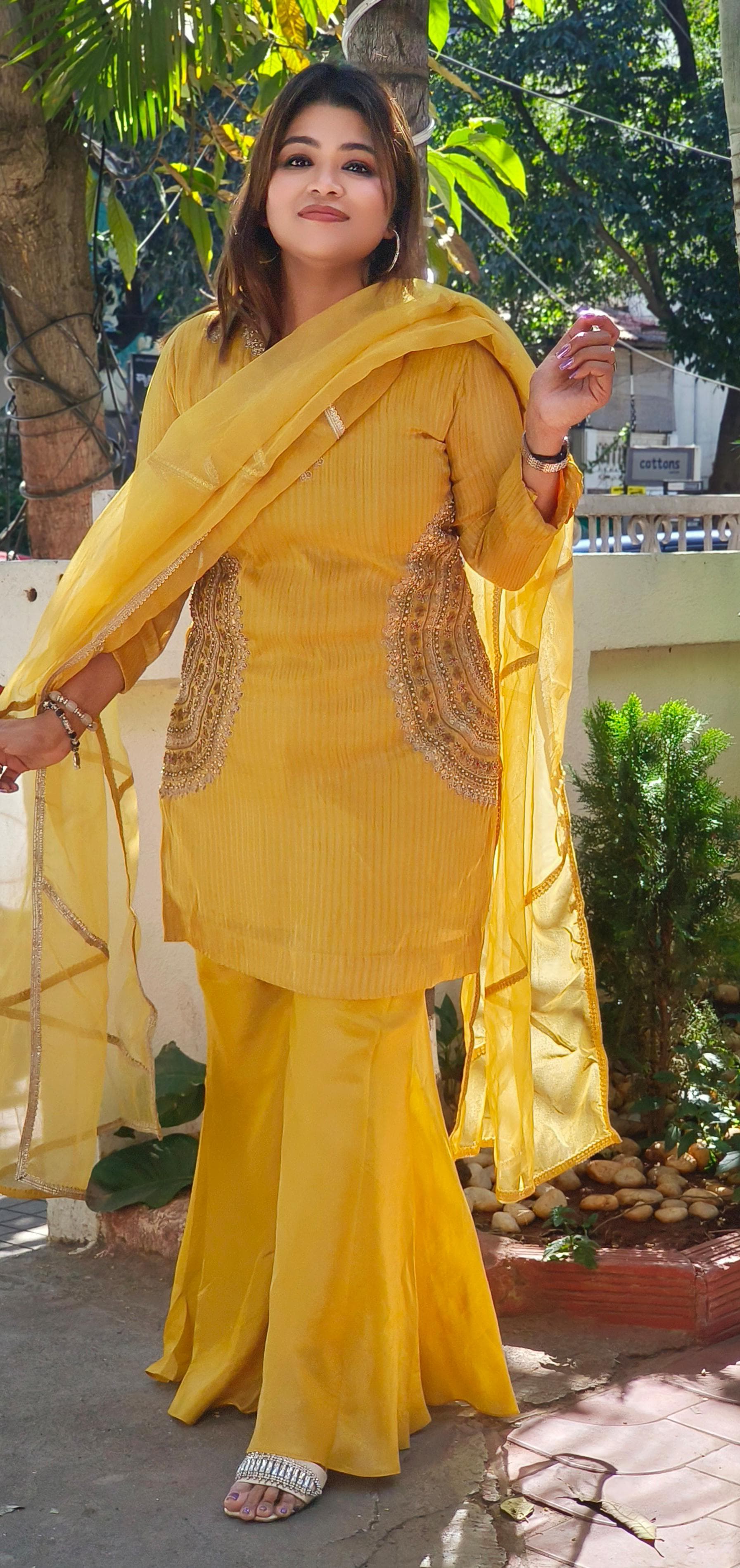 Beautiful Zardozi Embroidered Kurta Shimmer Tissue Sharara With Organza Dupatta-08384