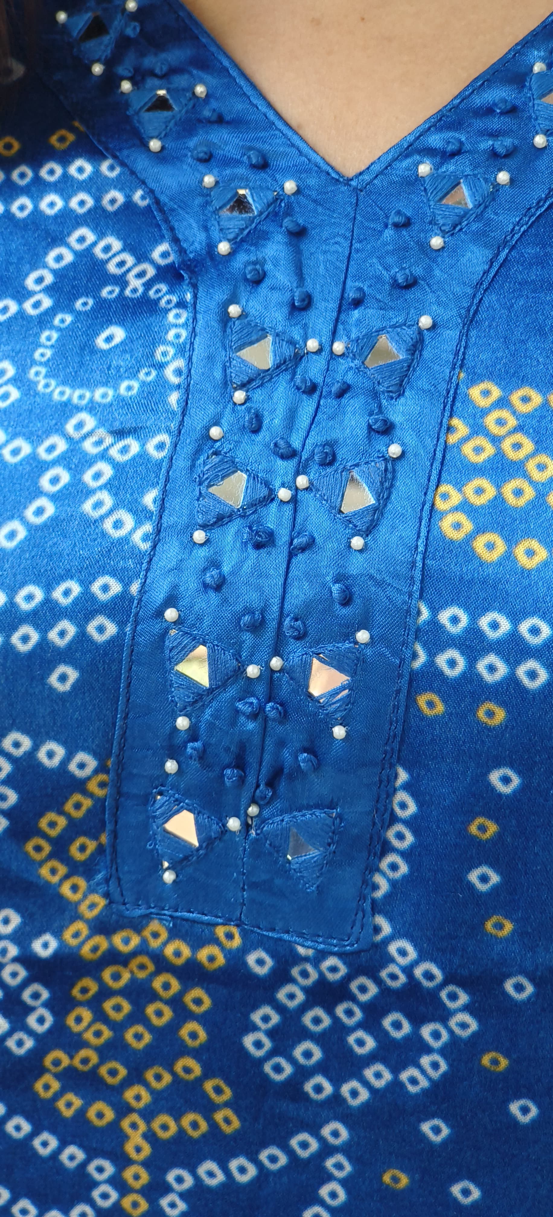 Elegant Gajji Silk Bandhani Print Kurta Pant Set with real mirror Embroidery-08692