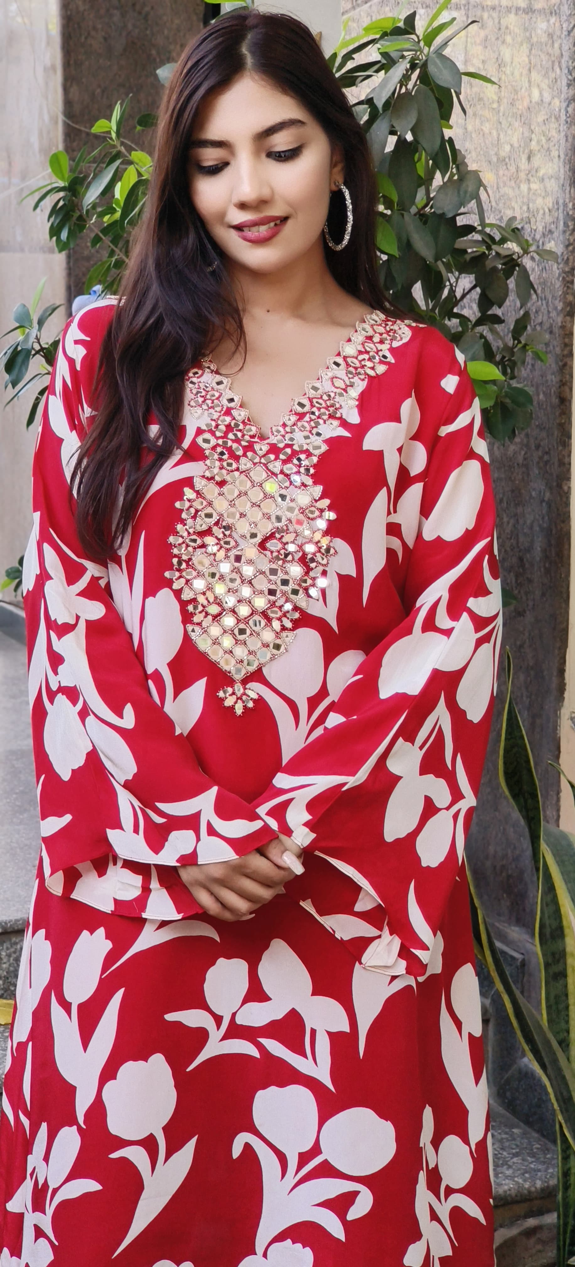Elegant Floral Printed Crepe Kaftan with Exquisite Real Mirror Work – Perfect for Every Occasion