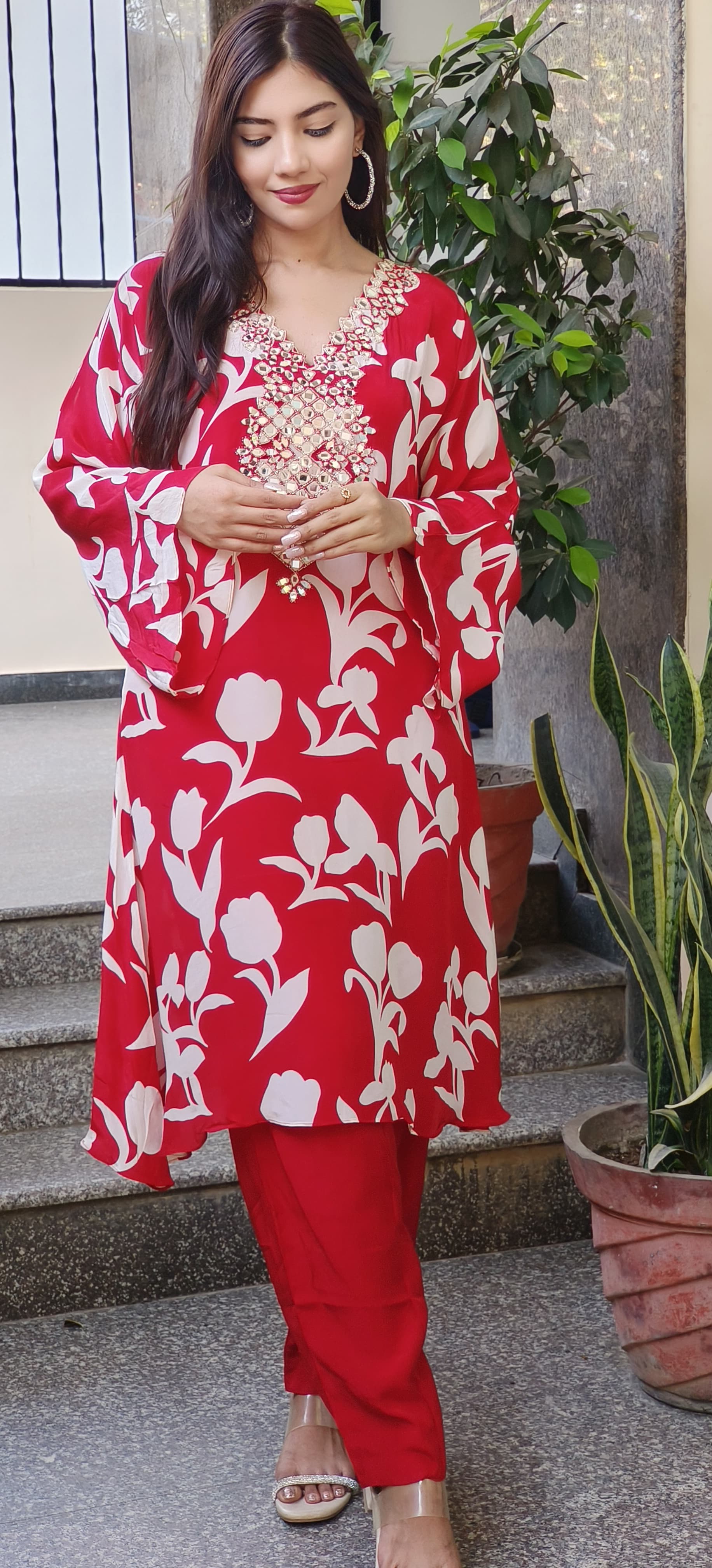 Elegant Floral Printed Crepe Kaftan with Exquisite Real Mirror Work – Perfect for Every Occasion