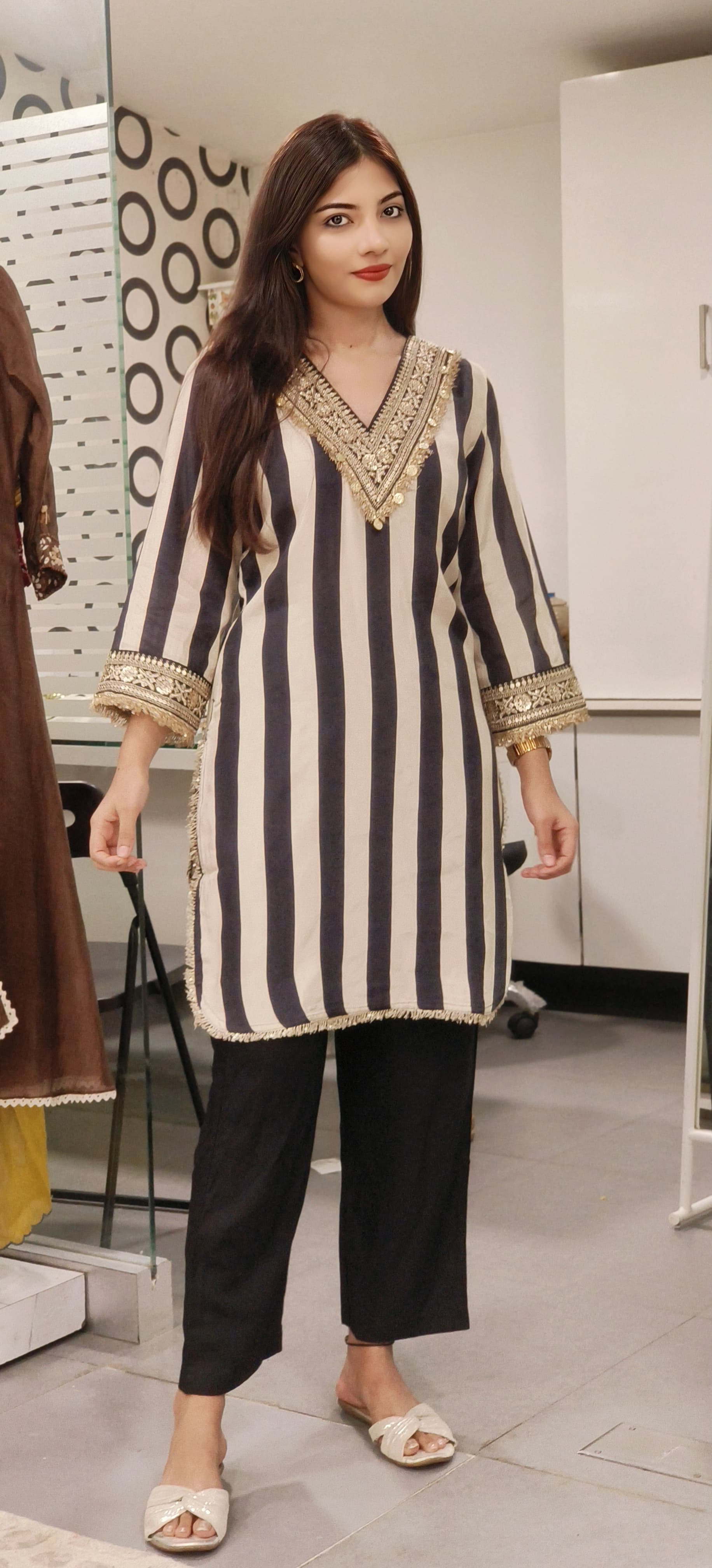 Luxury Striped Black & Gold Embellished Kurta with Intricate Handwork-09253