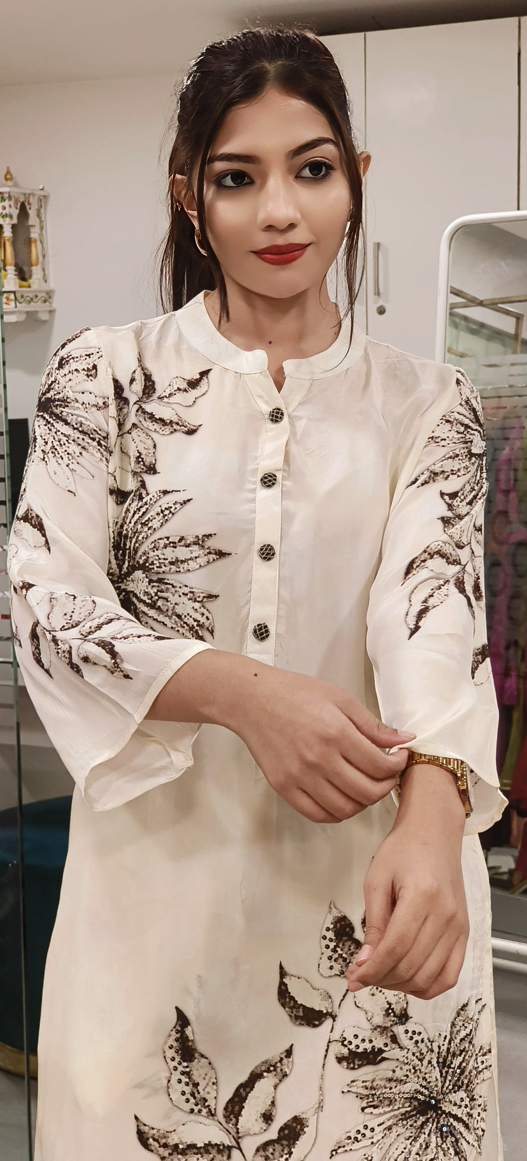 Pure Crepe Kurta Pant Set with Artistic Black Floral Print 9128