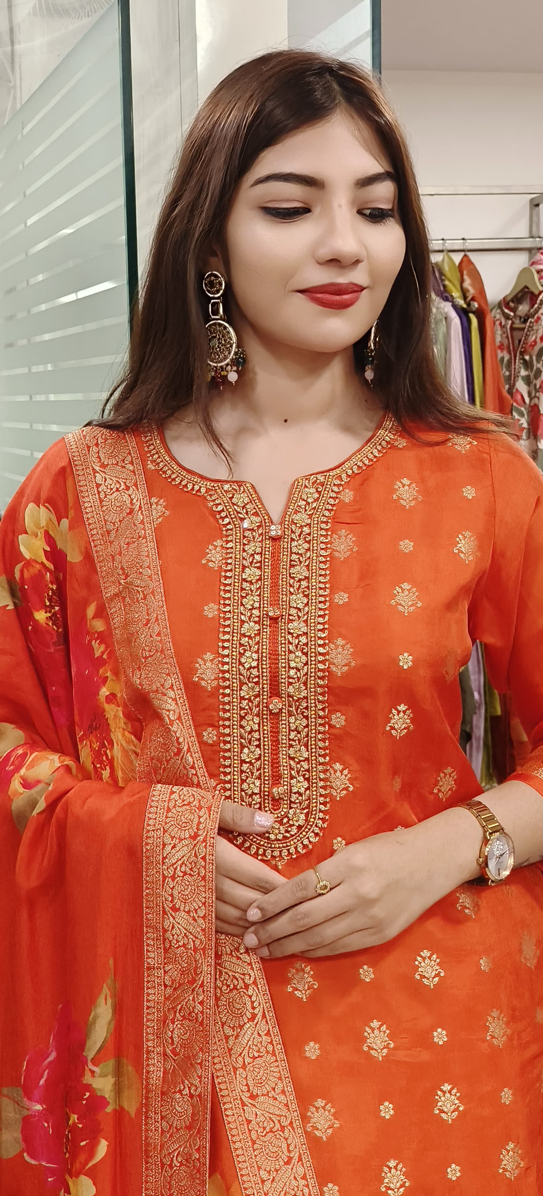 Banarasi Baag – Elegant Suit Set with Brocade Bottom & Silk Floral Dupatta-09122