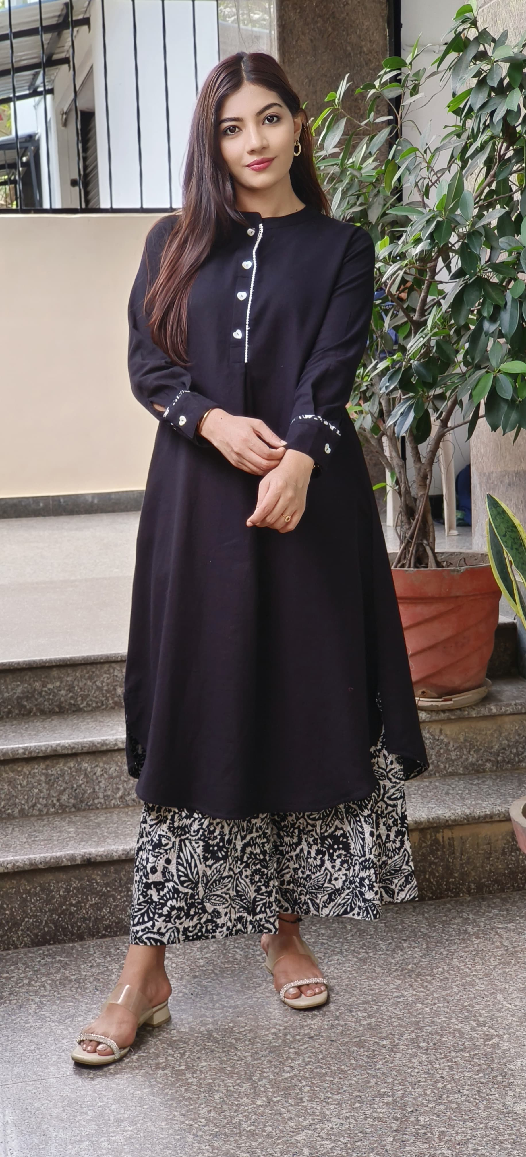 Solid Shade cotton Black top with Balck white Printed Palazzo Pant 09195