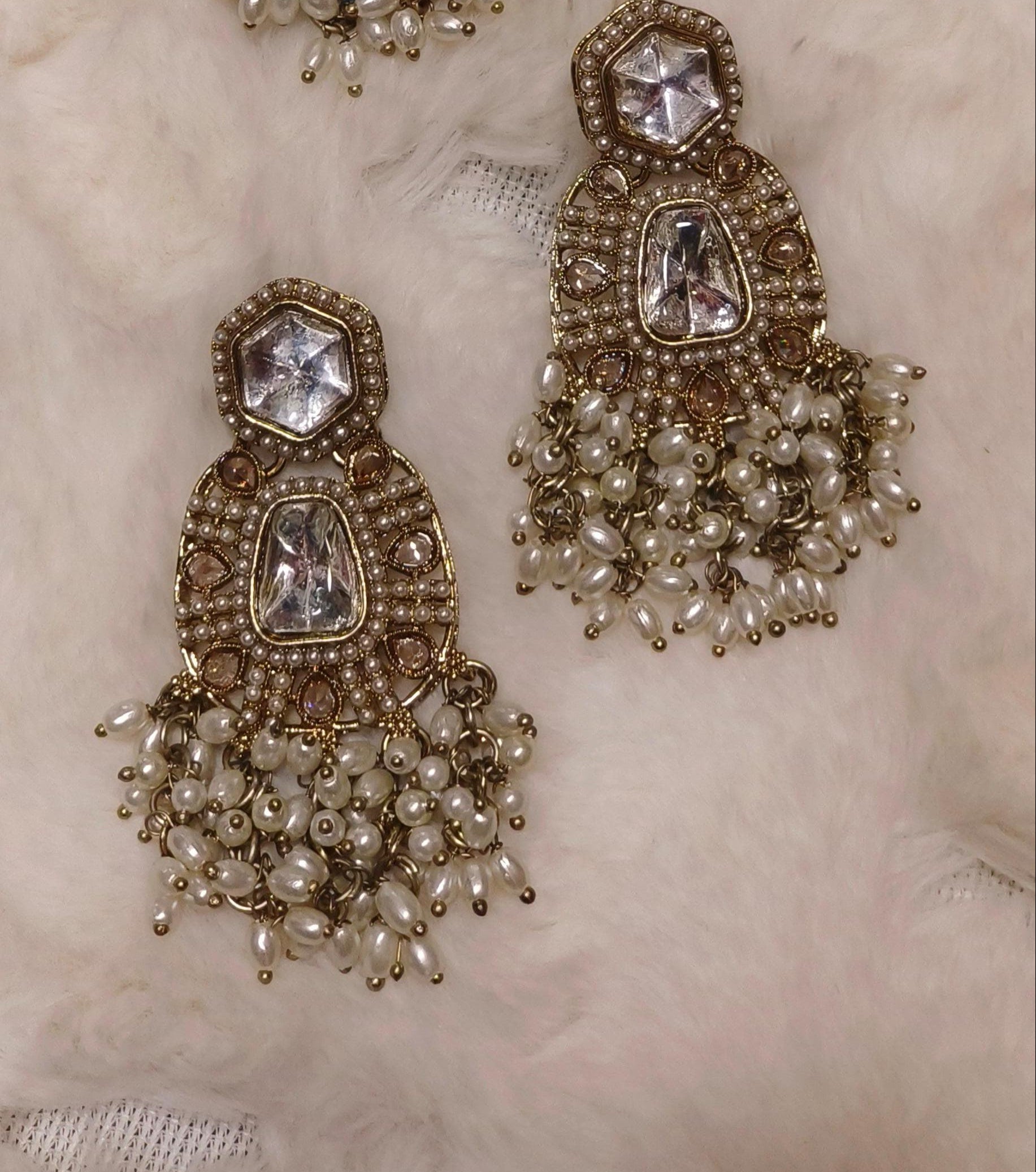 Kundan & Beads Studded Ethnic Dangle Earring Traditional Stylish