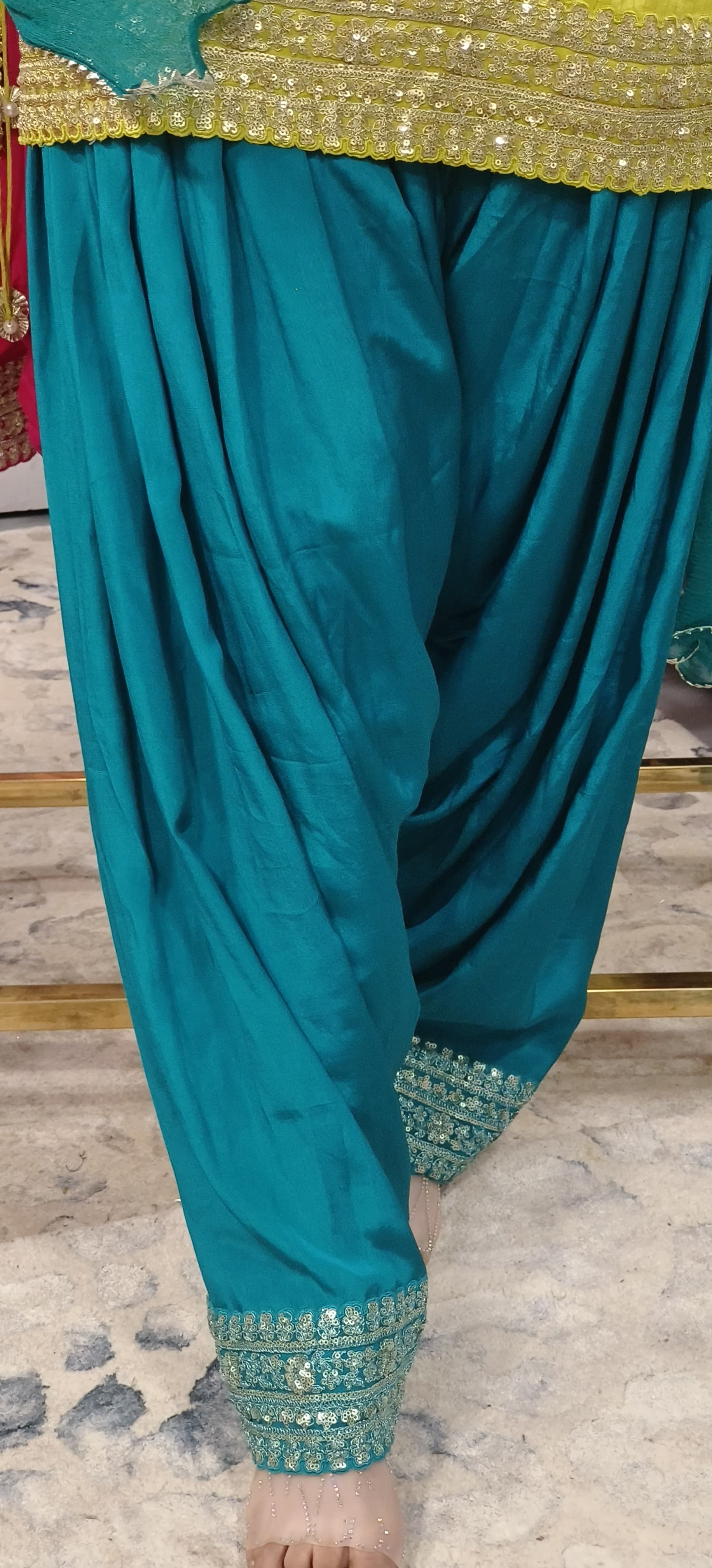 Zari Embroidered Silk Short Kurta With Farsi Salwar And Chiffon Dupatta- 09662