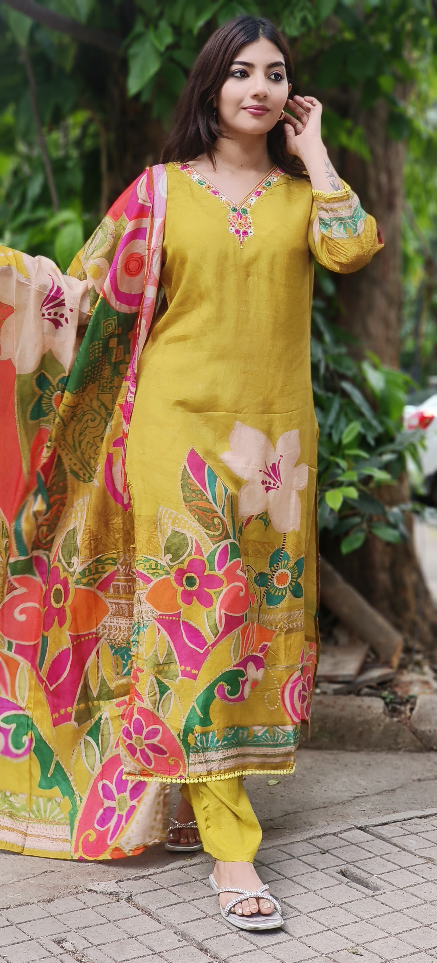 Digital Floral Print Kurta Pant With Dupatta In Dola Silk Fabric
