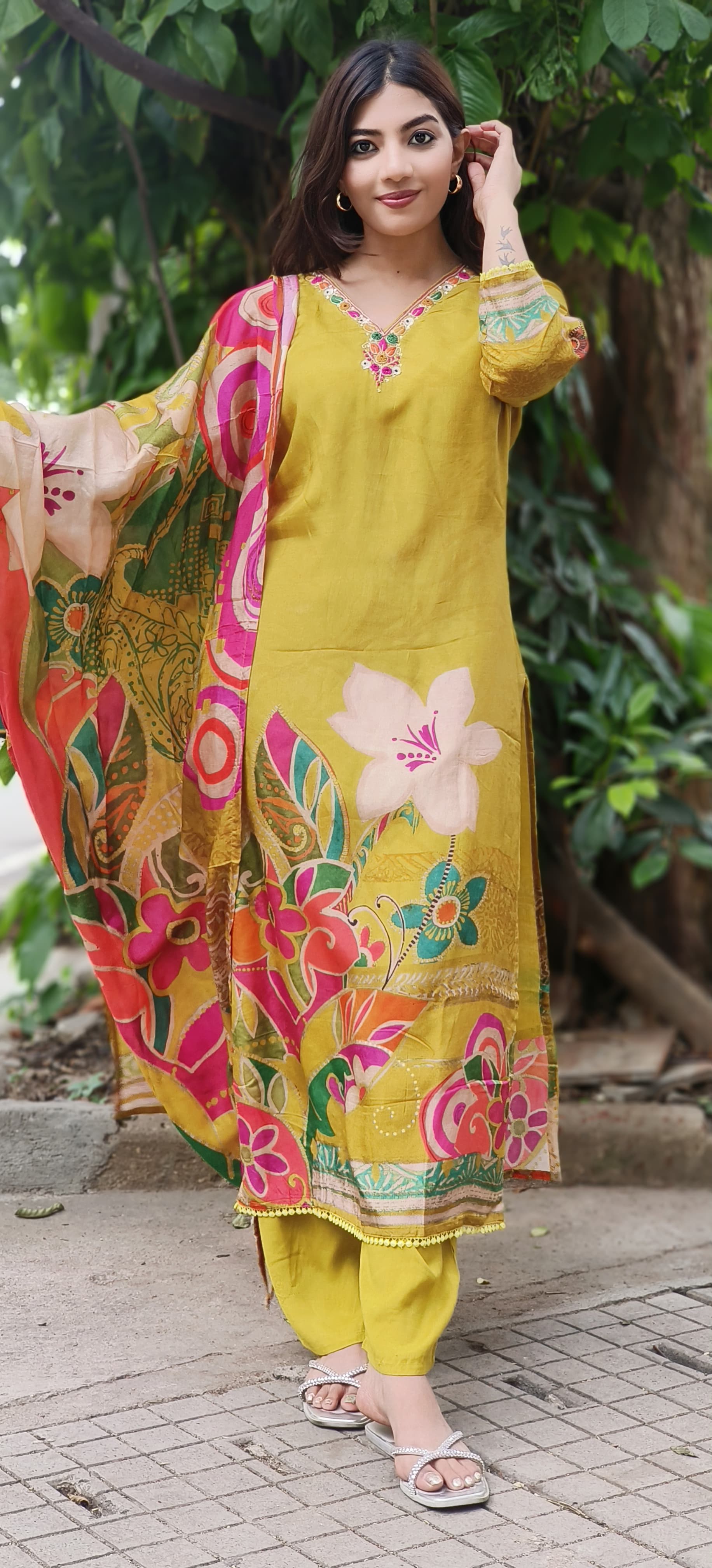 Digital Floral Print Kurta Pant With Dupatta In Dola Silk Fabric