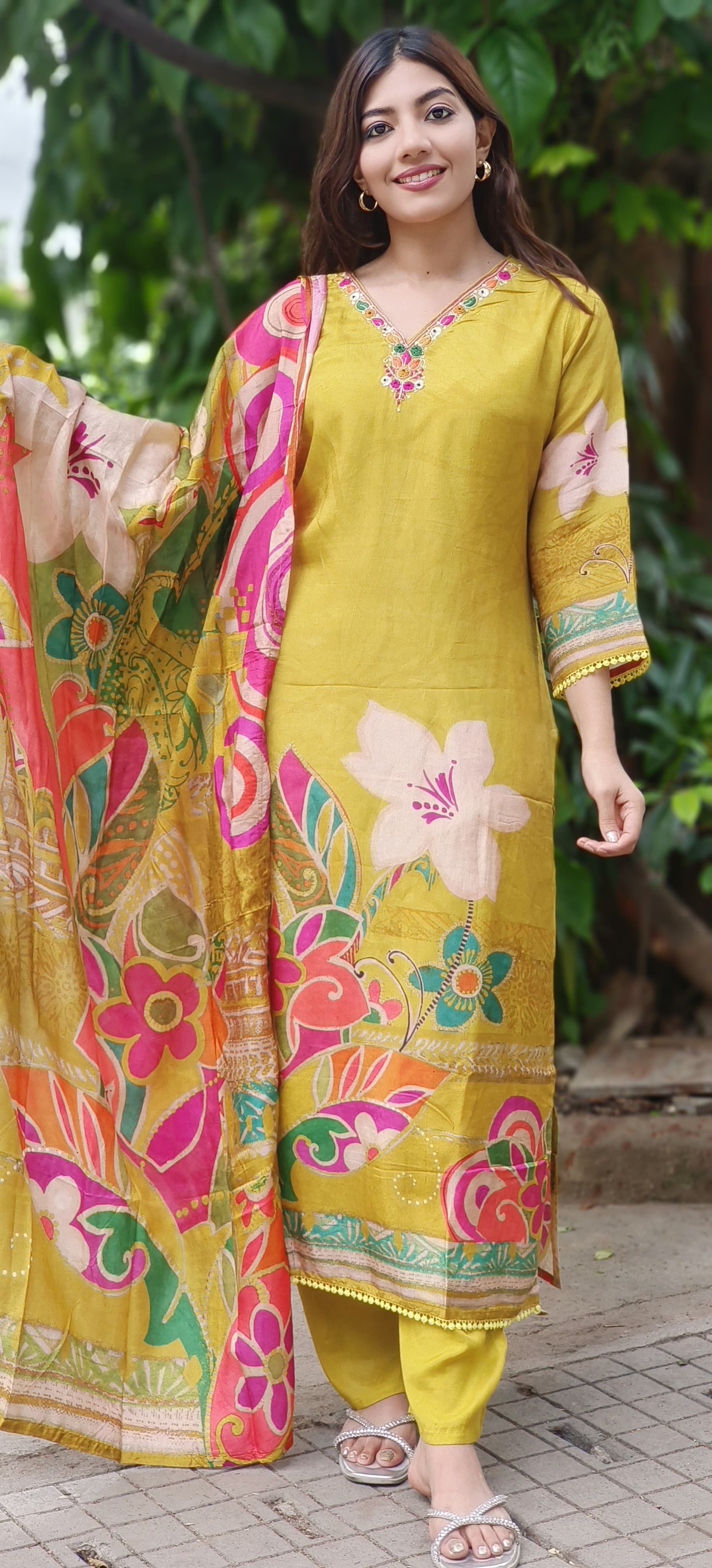 Digital Floral Print Kurta Pant With Dupatta In Dola Silk Fabric