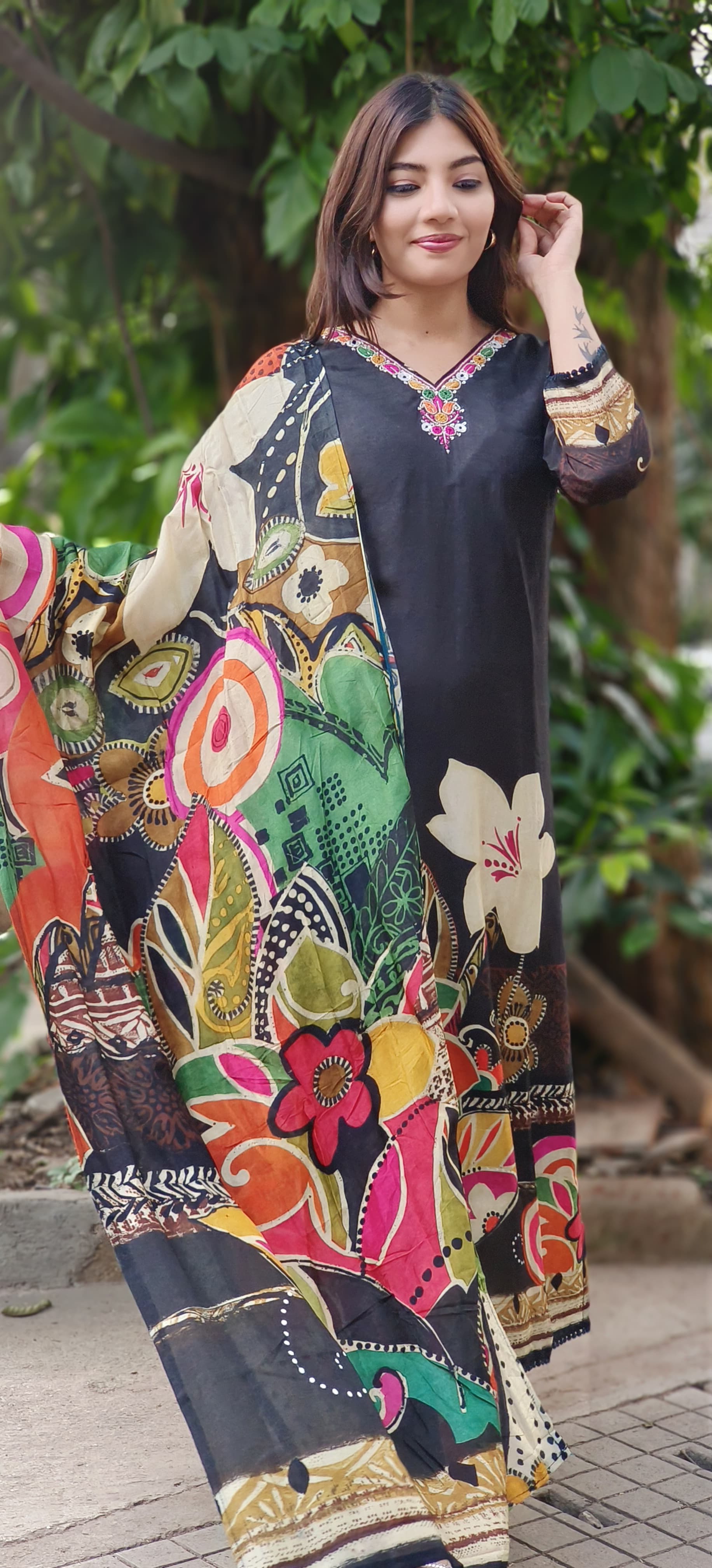 Digital Floral Print Kurta Pant With Dupatta In Dola Silk Fabric