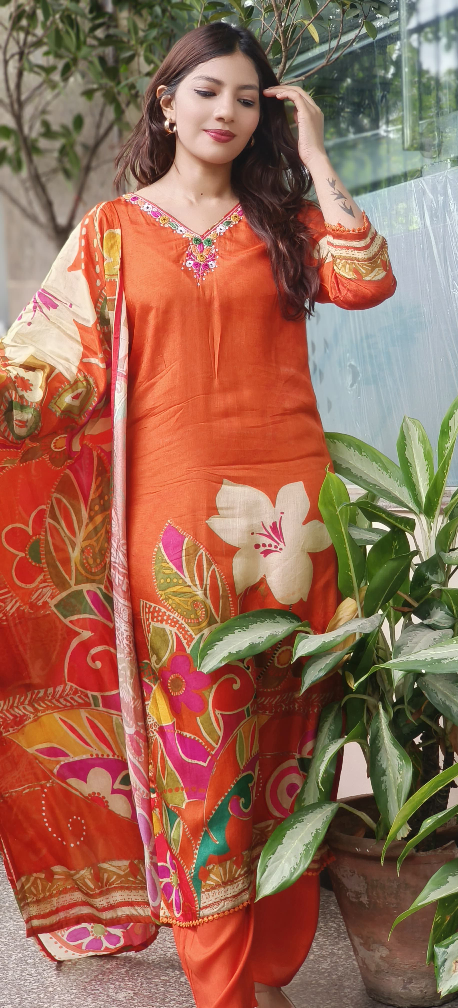 Digital Floral Print Kurta Pant With Dupatta In Dola Silk Fabric