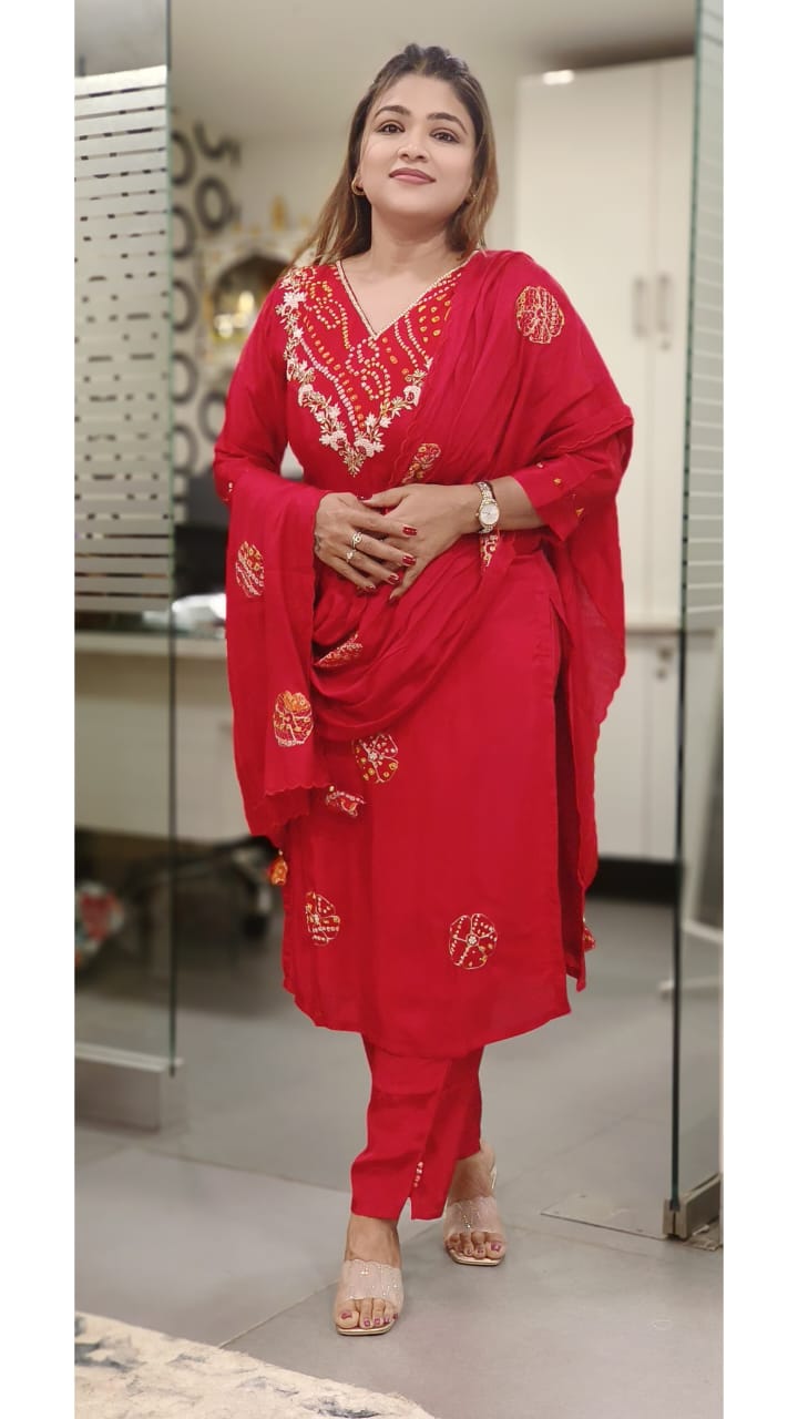Pearl & Beads Bandhani Work V-Neck Kurta(Lining Inside) With Bottom & Dupatta In Crepe Fabric- 10043 (Red Colour Dispatching Will Be after 25 Days)