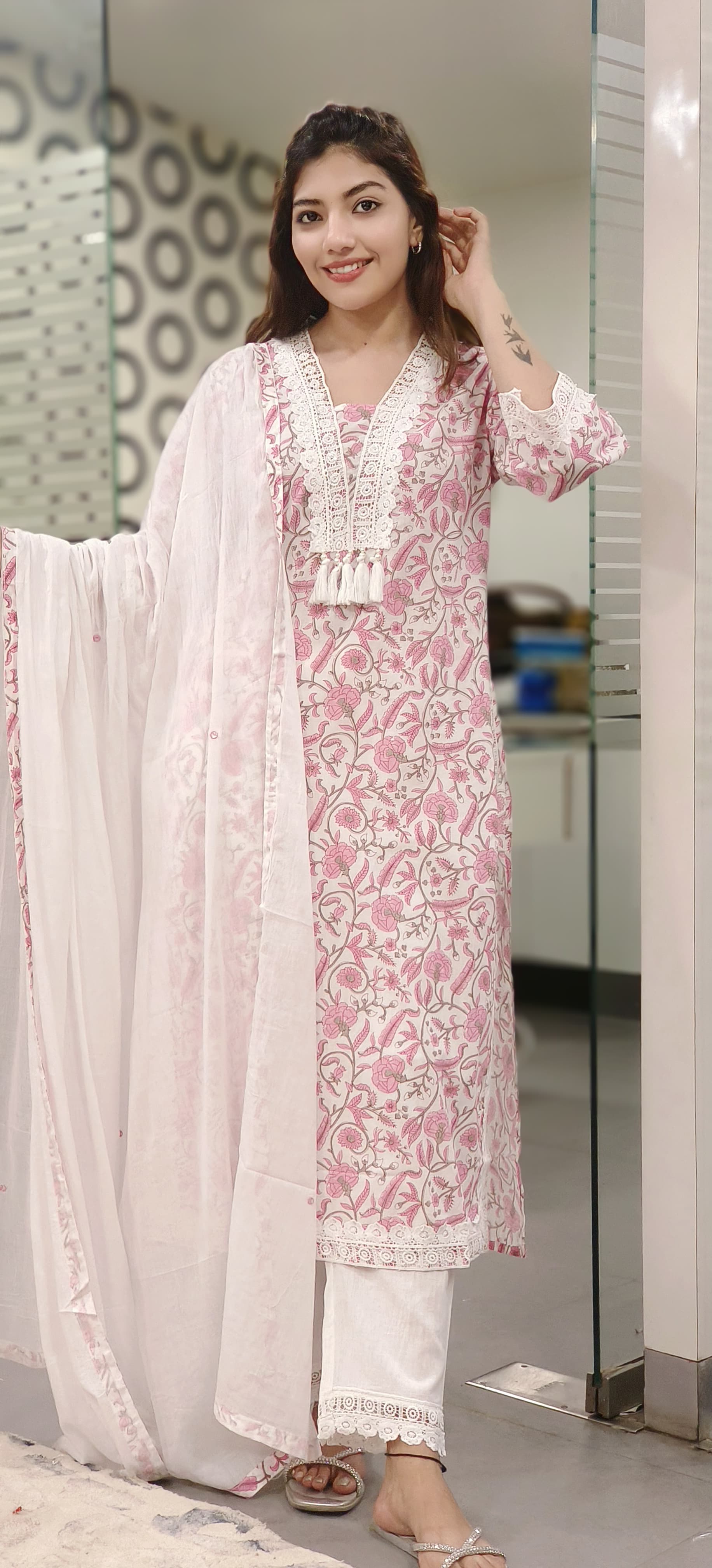 Crosia Lace Floral Printed Cotton Neck Embroidery Lace Kurta Pant and Dupatta-08245