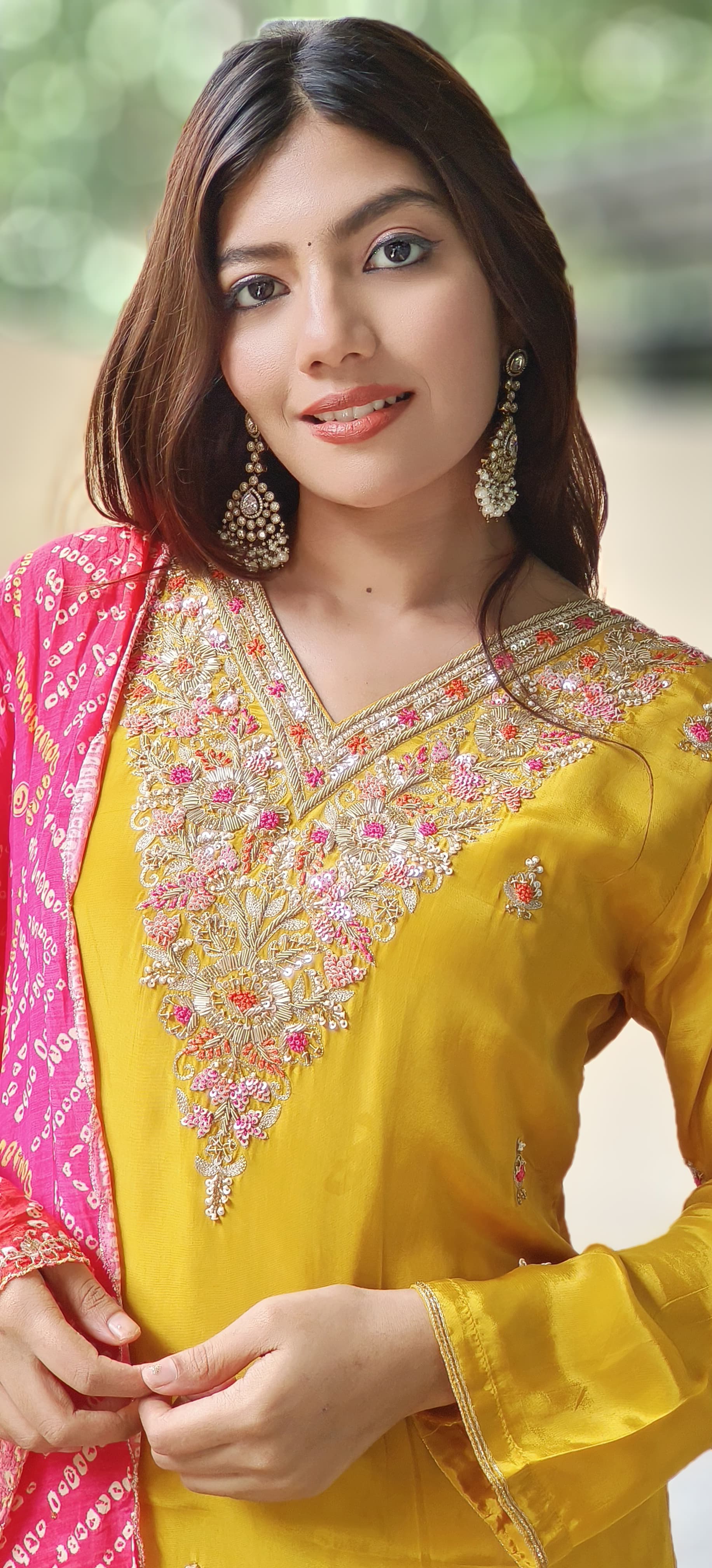 Zardosi Front Handwork Full Suit With Loose Bottom & Bandhani Dupatta In Crape Fabric- 9972