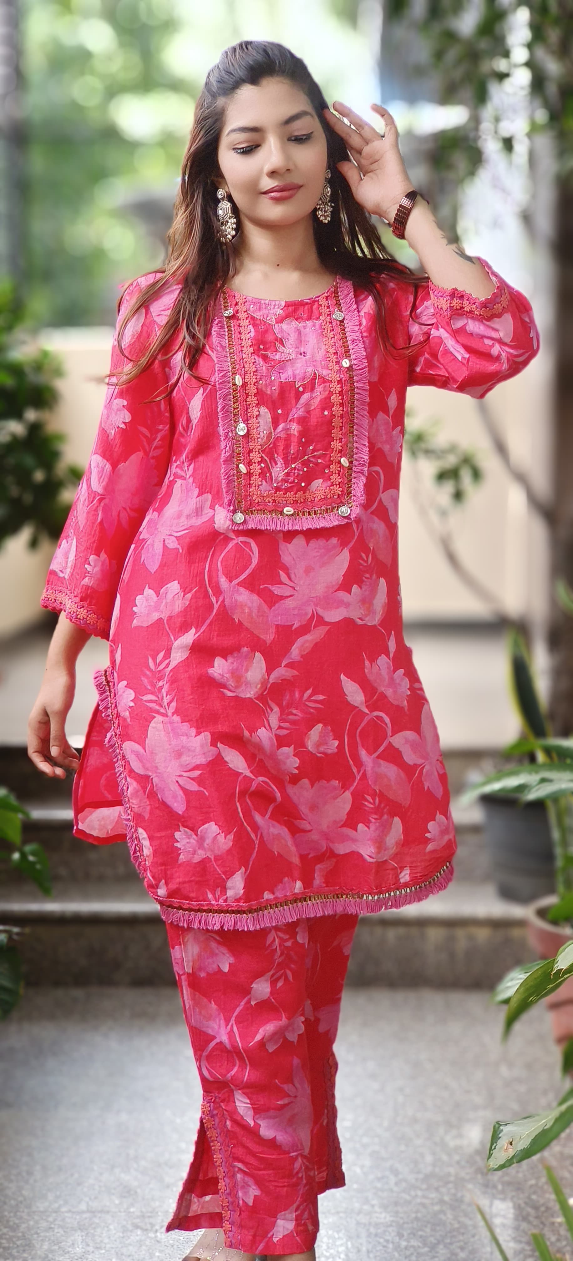 Crosia Lace Front Work Floral Printed Kurta Pant Set In Pure Linen Fabric With Lining- 10258